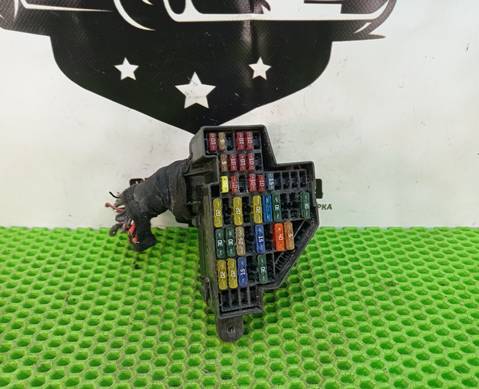 1K1941824 Блок предохранителей салонный для Audi A3