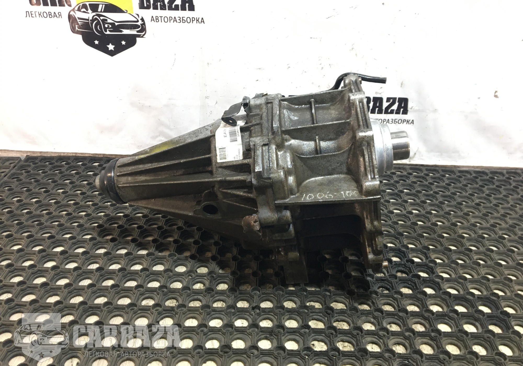 33100EA301 раздатка МКПП 2.5 TD R51 для Nissan Navara D40 (с 2005 по 2015)