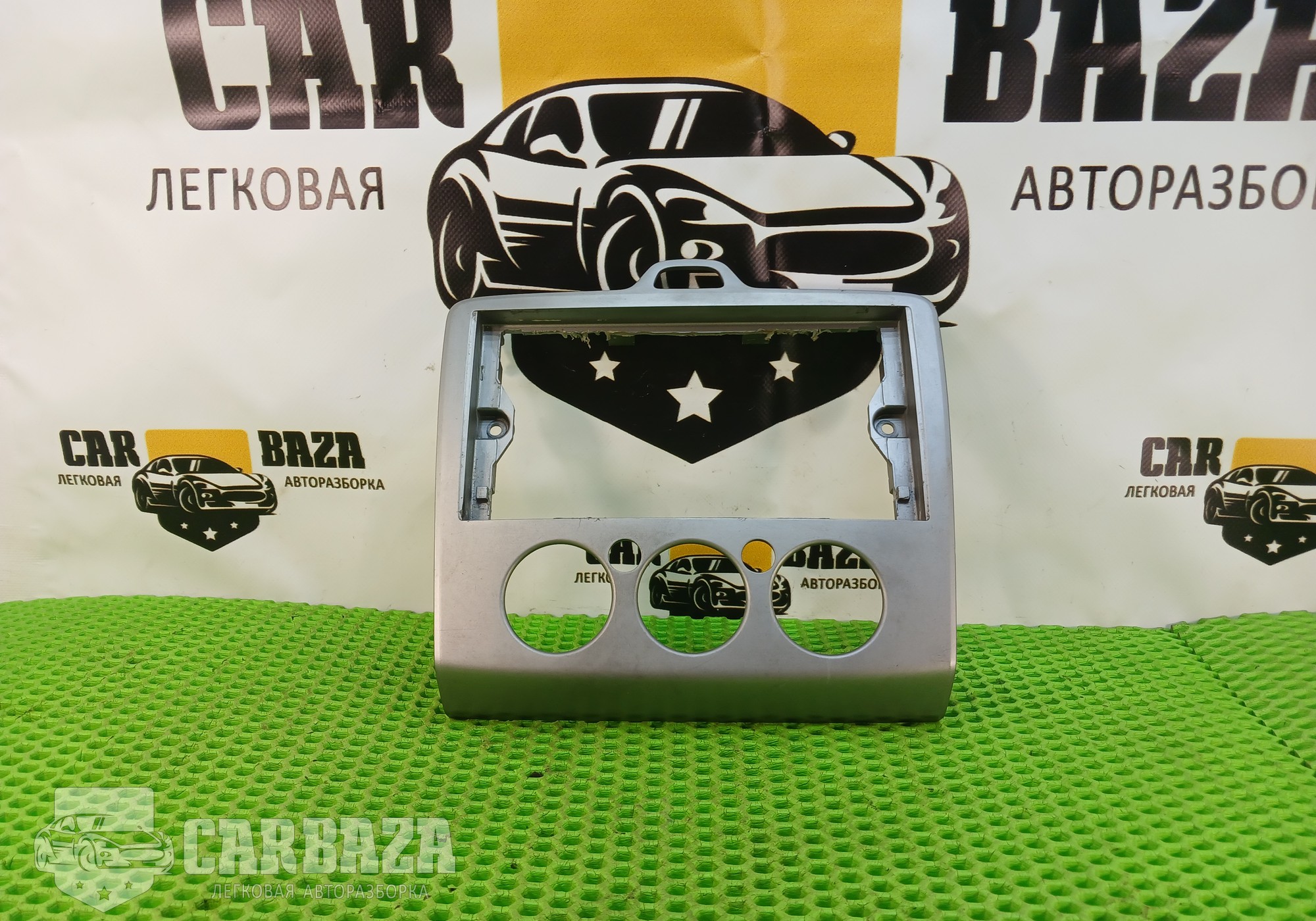 4M5118522 Рамка маг,нитолы для Ford Focus II (с 2004 по 2011)