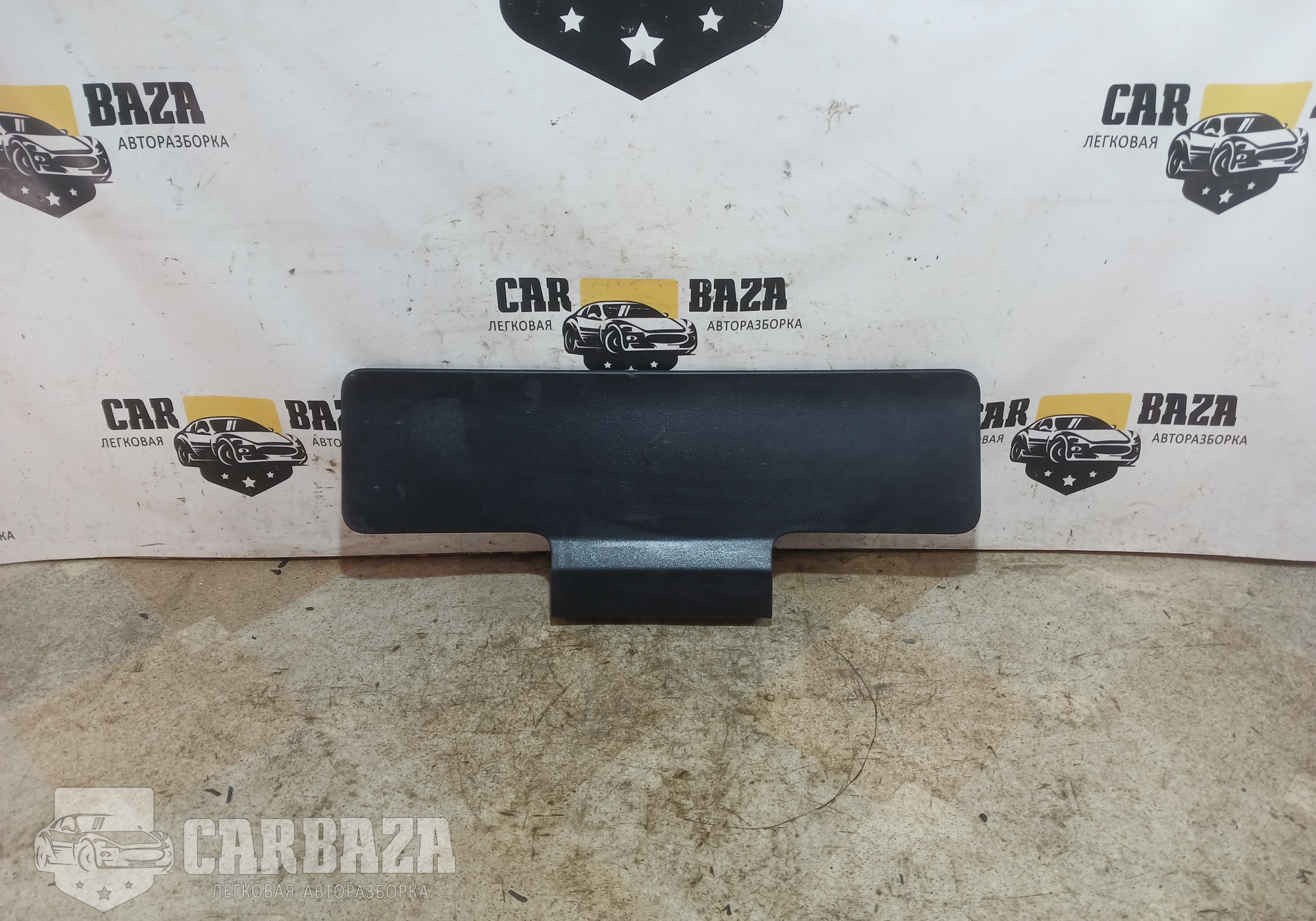 BJ3245594AK8PVJ Накладка крышки багажника L538 для Land Rover Range Rover Evoque (с 2011)