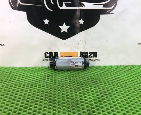 LR023395 Моторчик регулировки сиденья передний левый для Land Rover