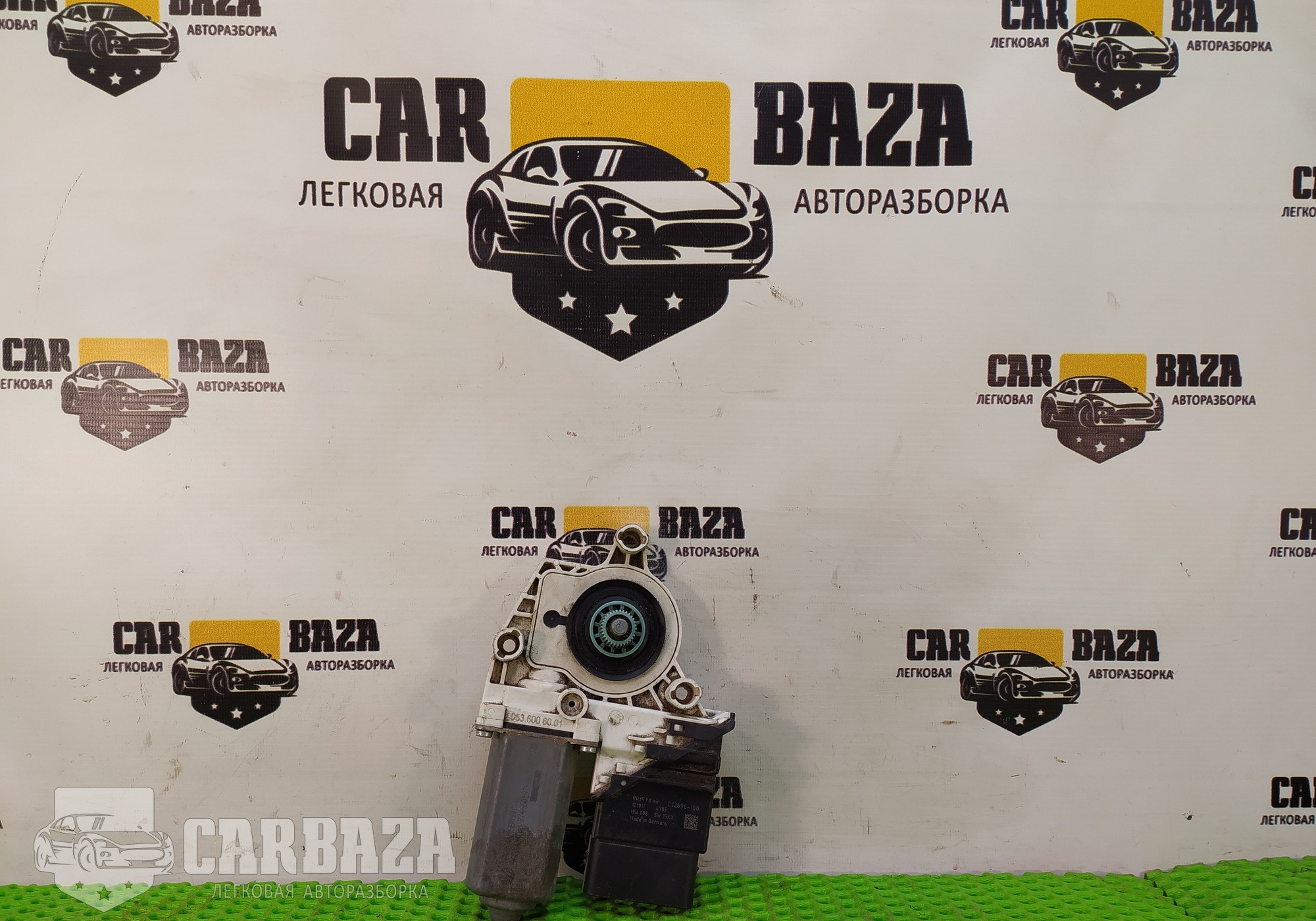 3C0959704BVW1 Моторчик стеклоподъемника задний правый