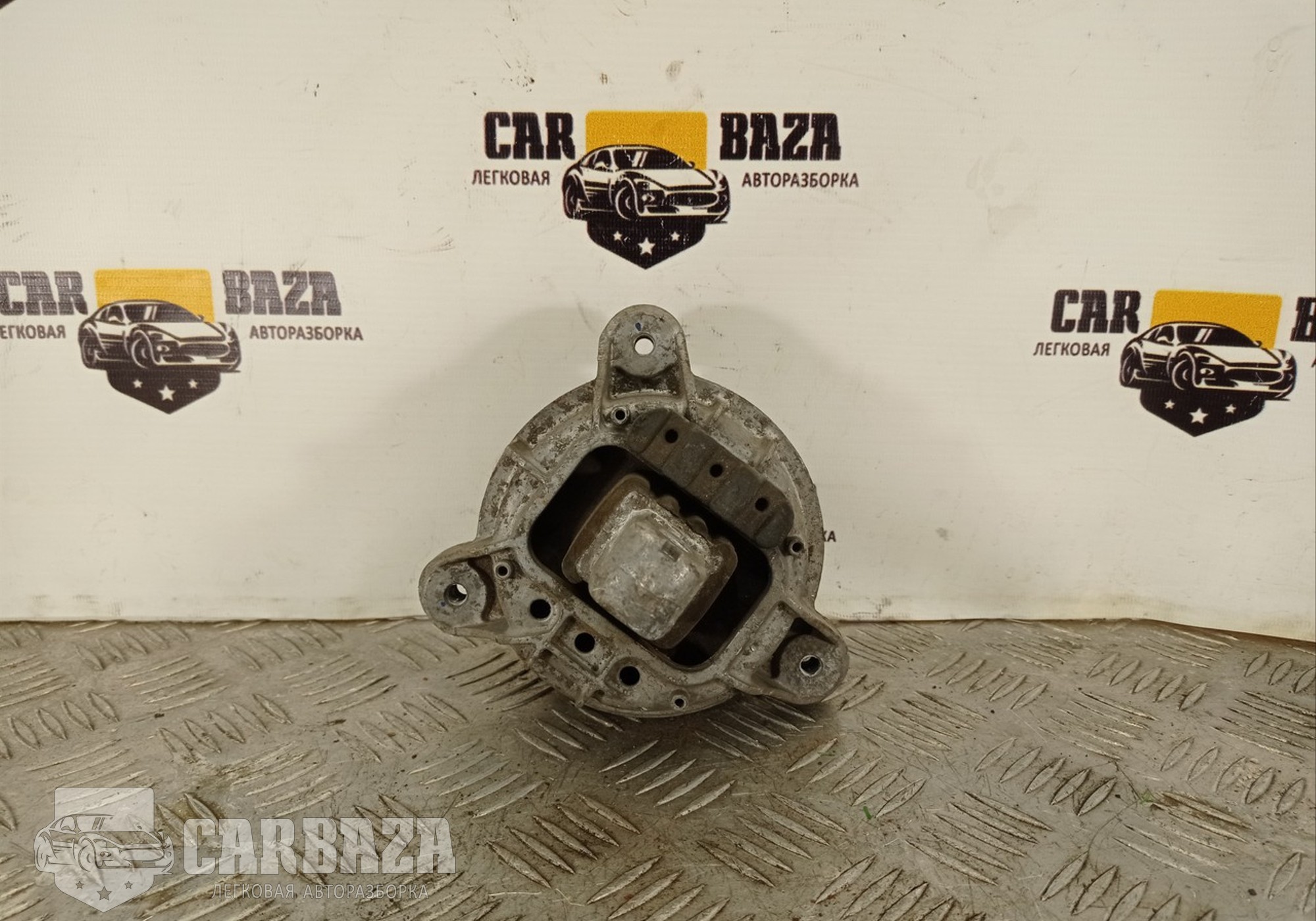 22116868302 Опора двигателя правая для BMW 5 F07/F10/F11/F18 (с 2009 по 2017)