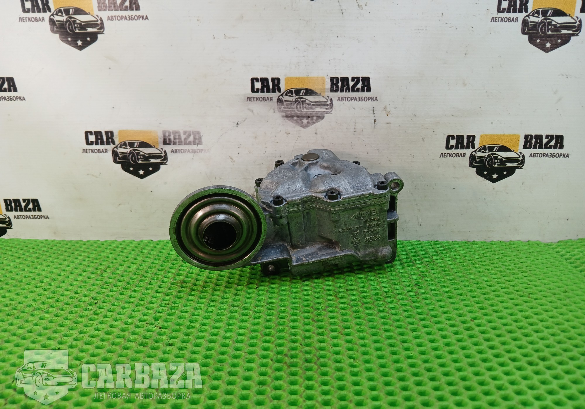 06E115105G Насос масляный 3.2 AUK