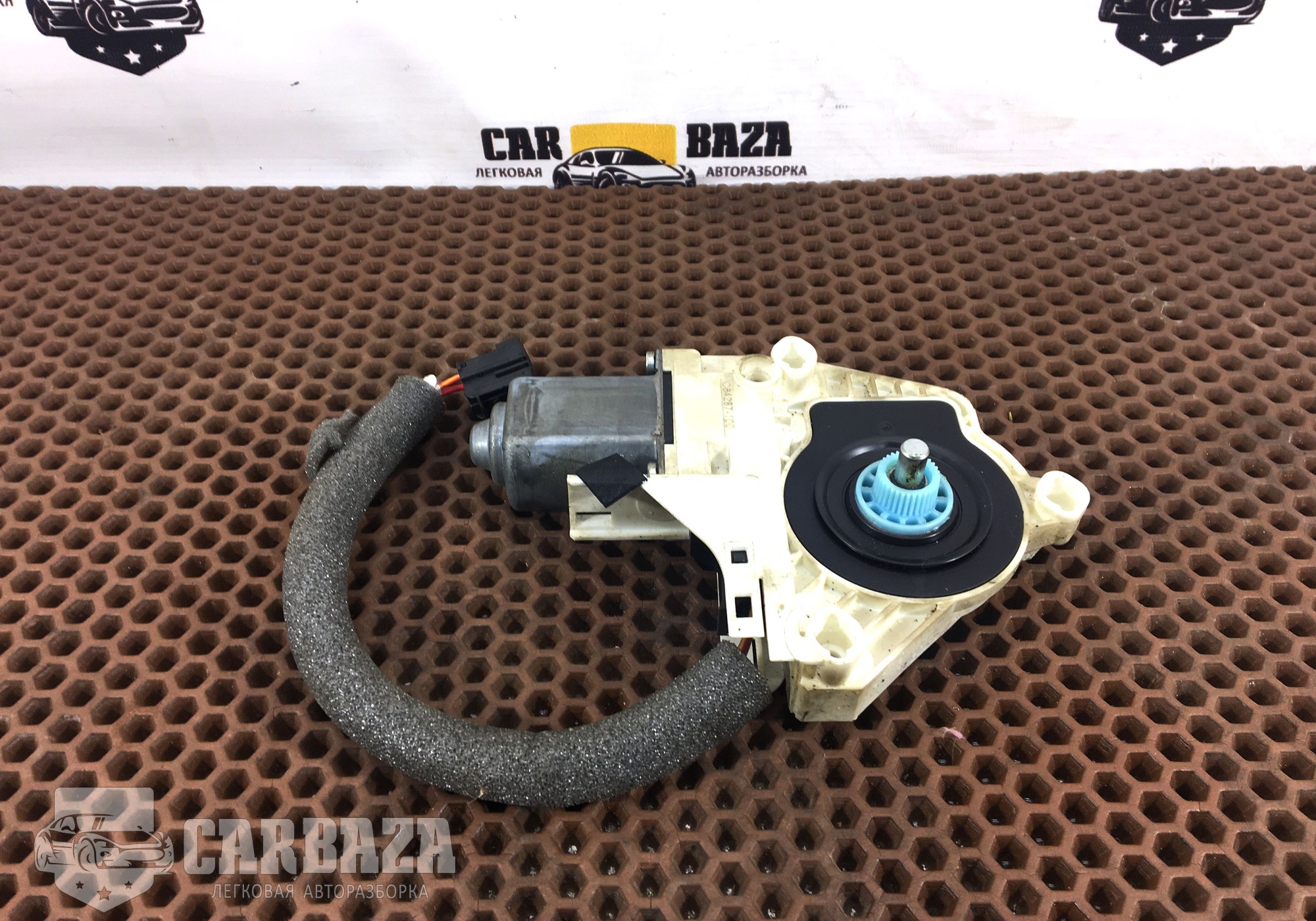 8K0959812A Моторчик стеклоподъемника задний правый R для Audi A4 B8 (с 2007 по 2015)