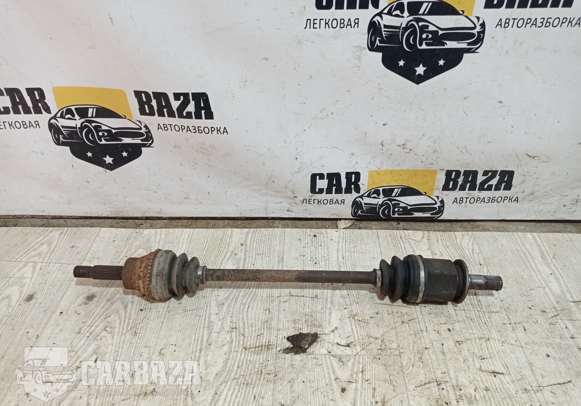 MN156841 Привод задний левый для Mitsubishi Outlander I (с 2002 по 2008)