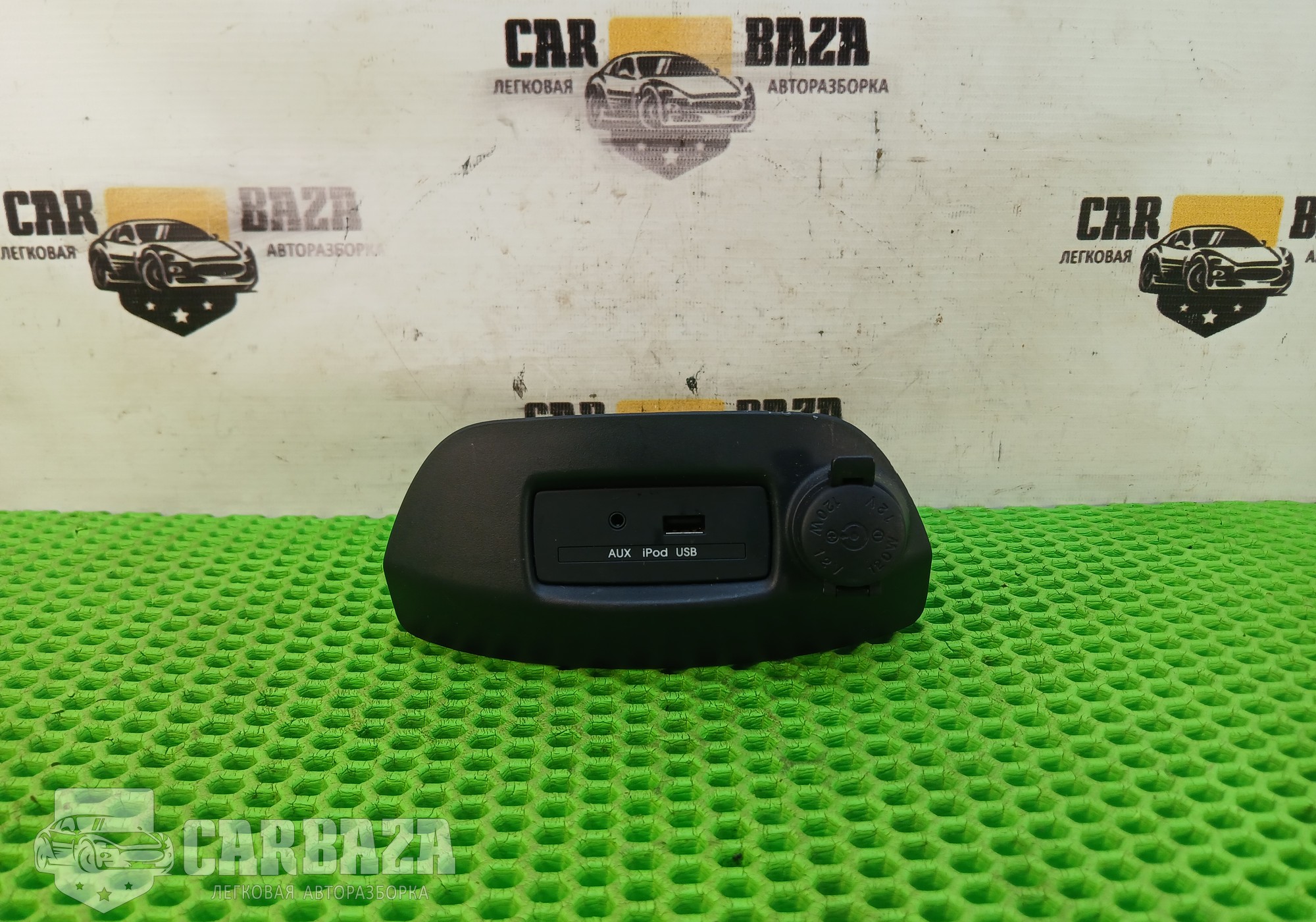 961202K000 Разъем USB/AUX для Kia Soul I (с 2008 по 2014)