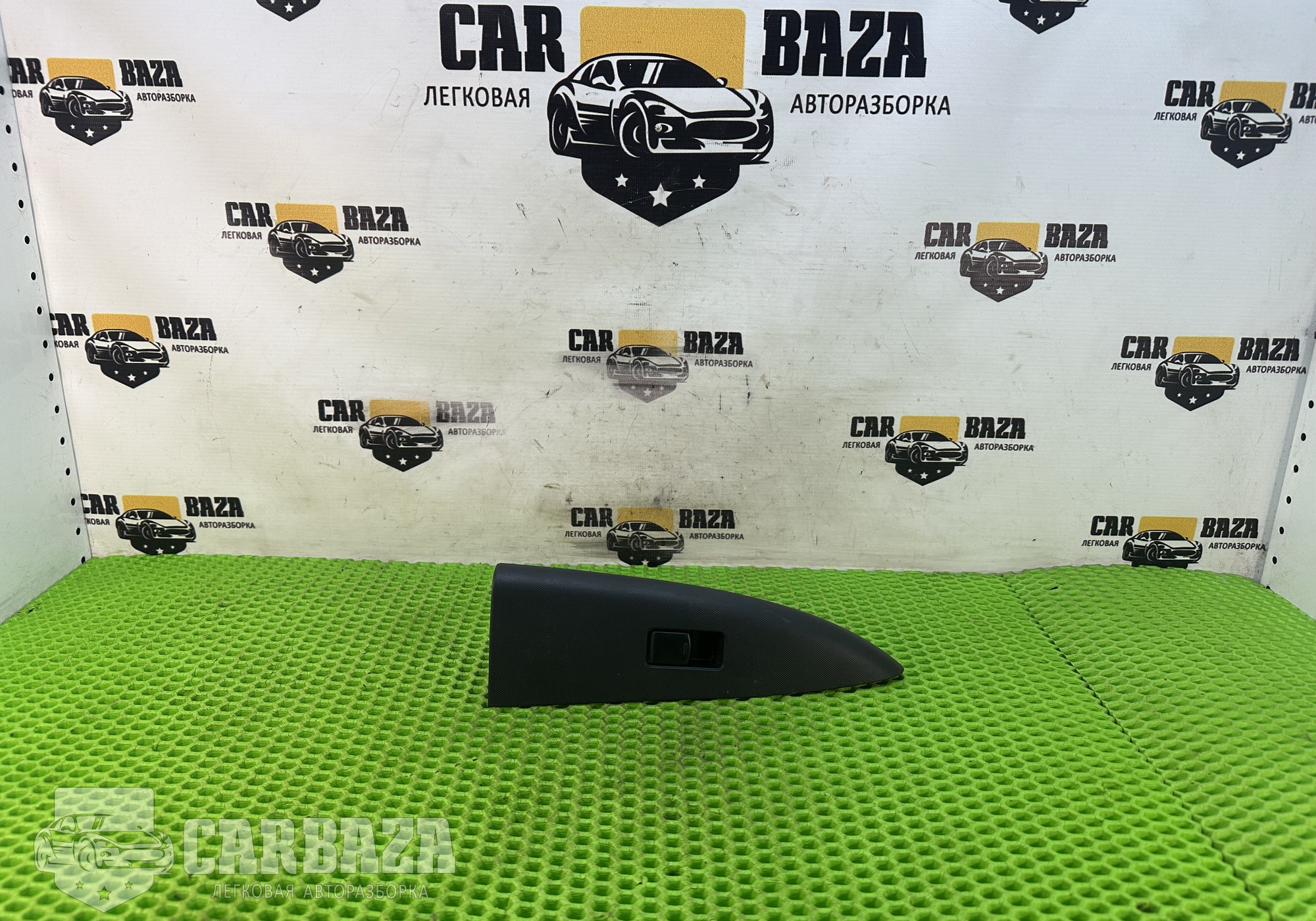 809609U00A Кнопка стеклоподъемника передняя правая E11 для Nissan Note I (с 2006 по 2013)