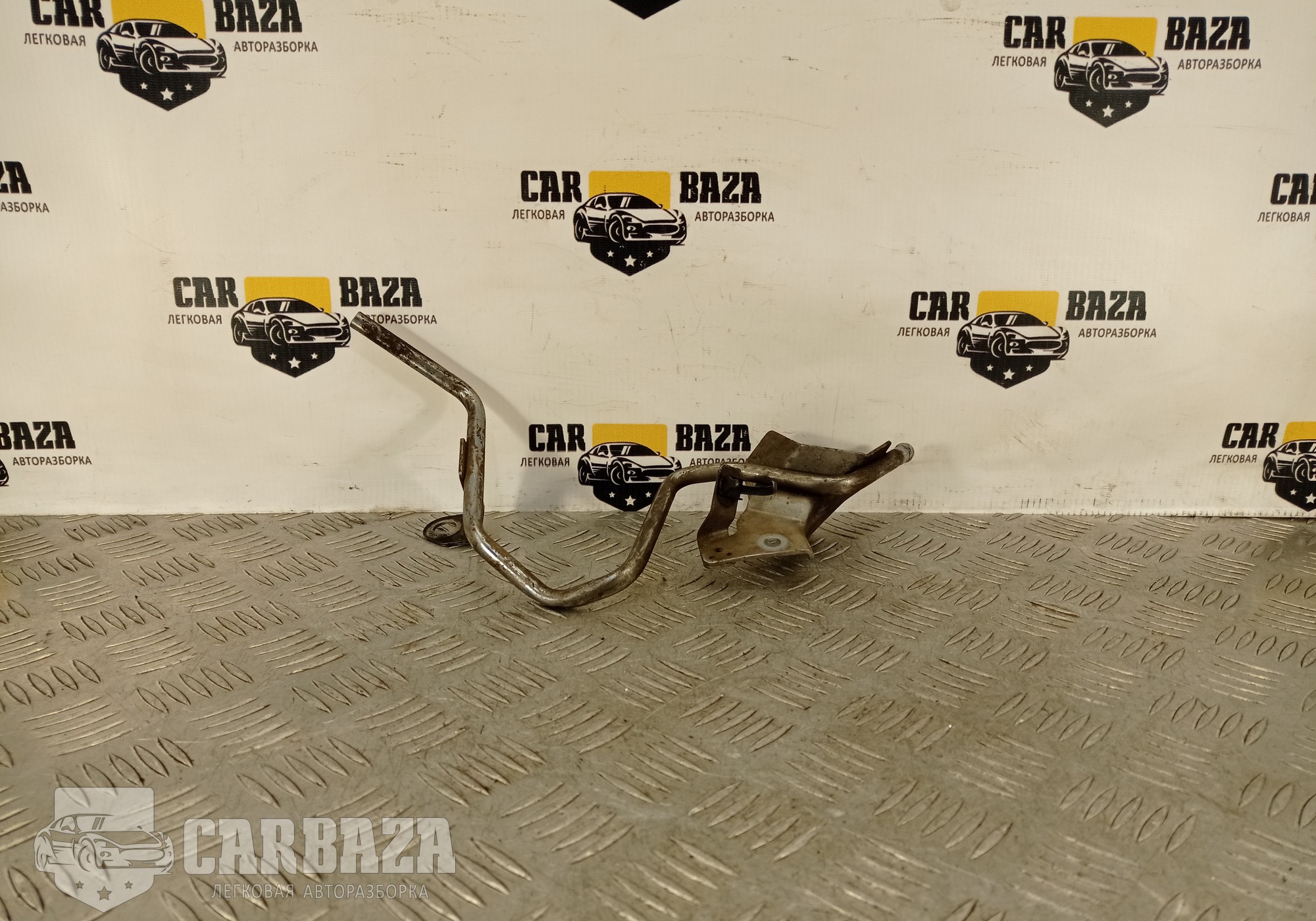17520JG71A Трубка топливная для Nissan Qashqai+2
