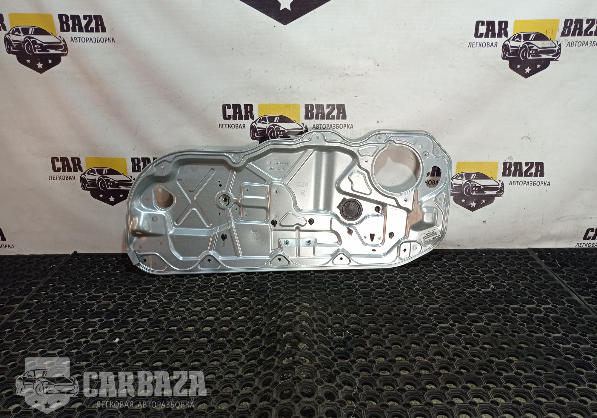 8679979 Стеклоподъемник передний правый R для Volvo C30