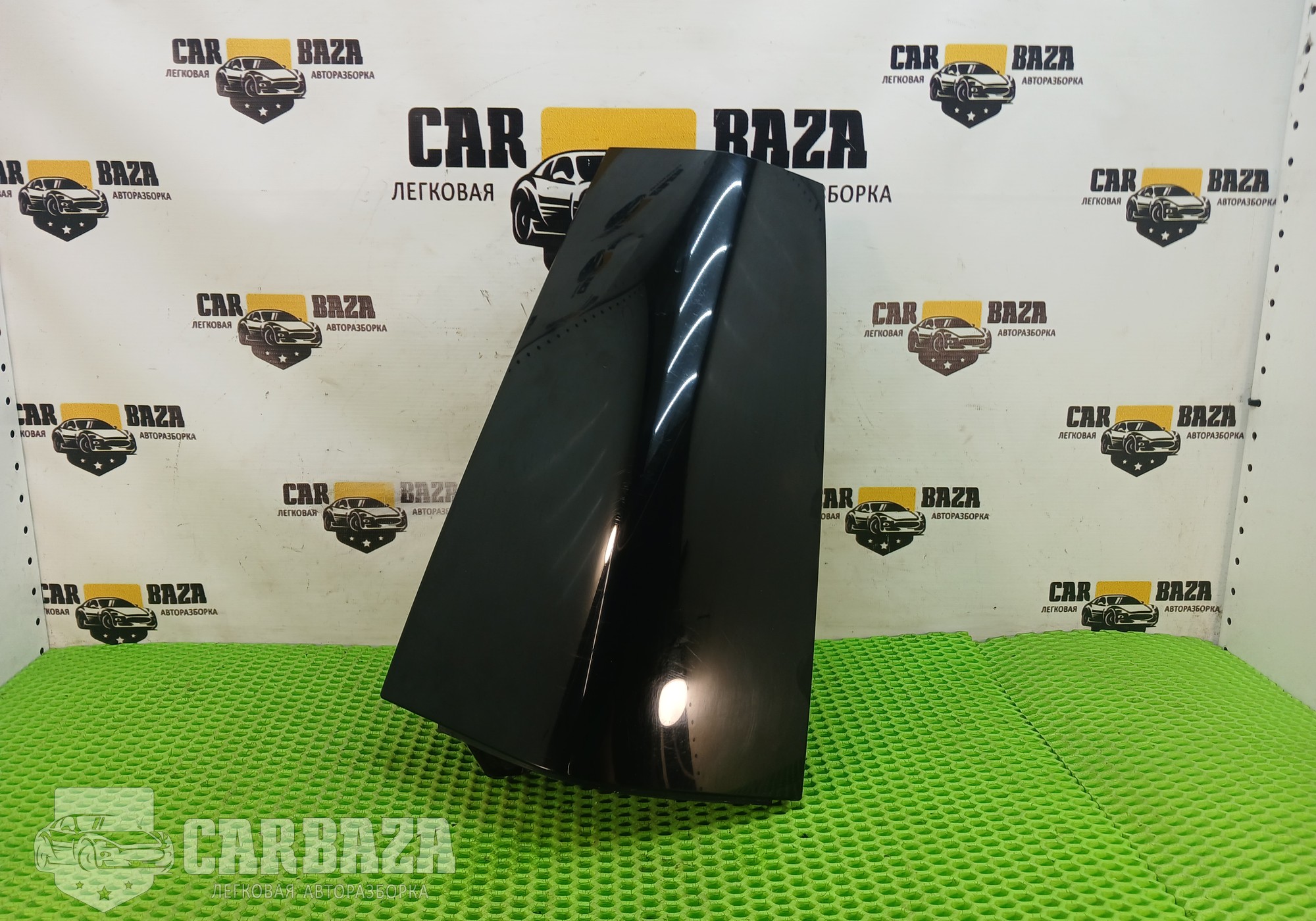 5L6853215 Накладка задней стойки левая для Skoda Yeti (с 2009 по 2018)