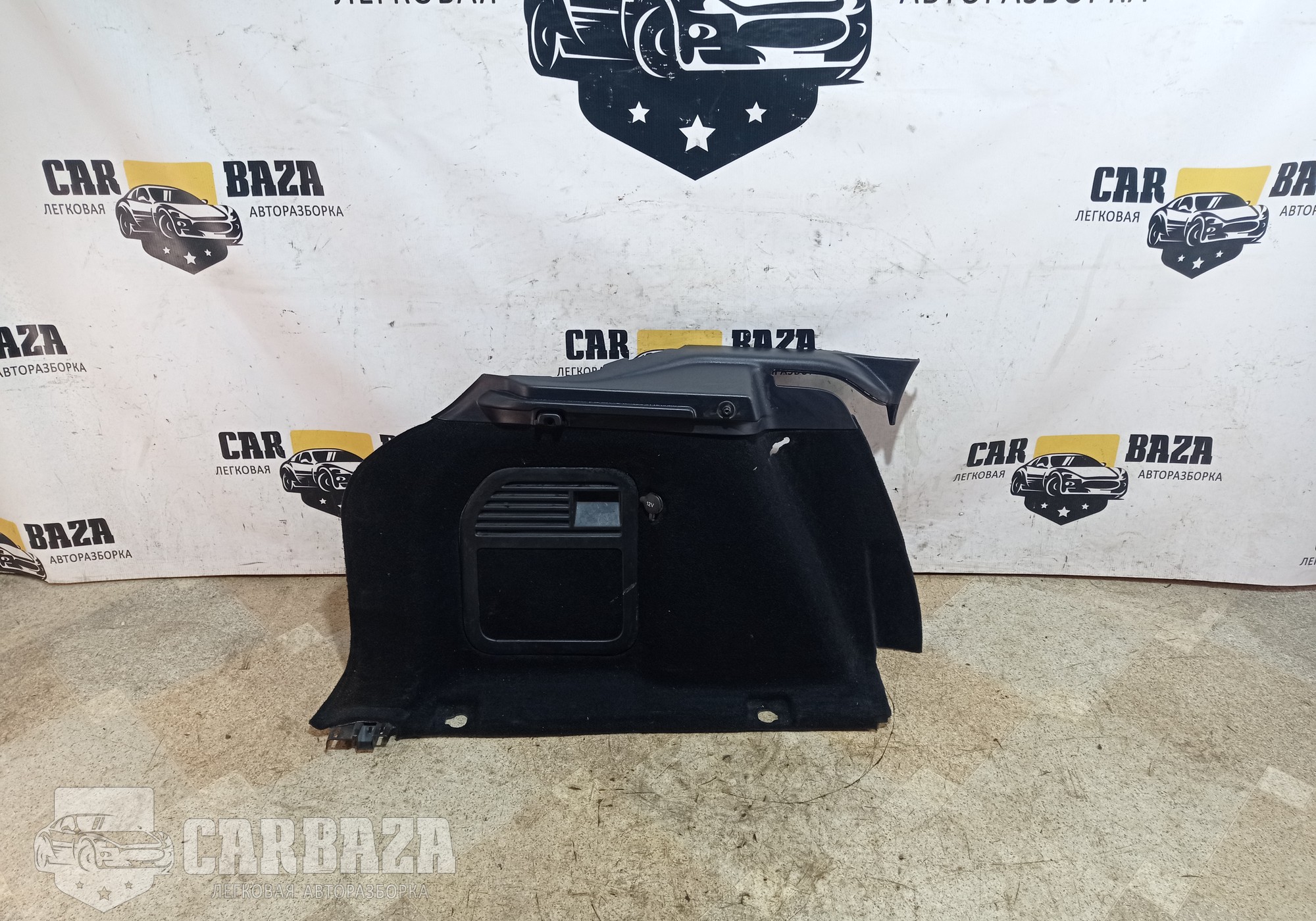 BJ3245431 Обшивка багажника левая для Land Rover Range Rover Evoque (с 2011)