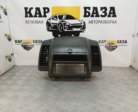 682609U000 Консоль центральная E11 для Nissan Note I (с 2006 по 2013)