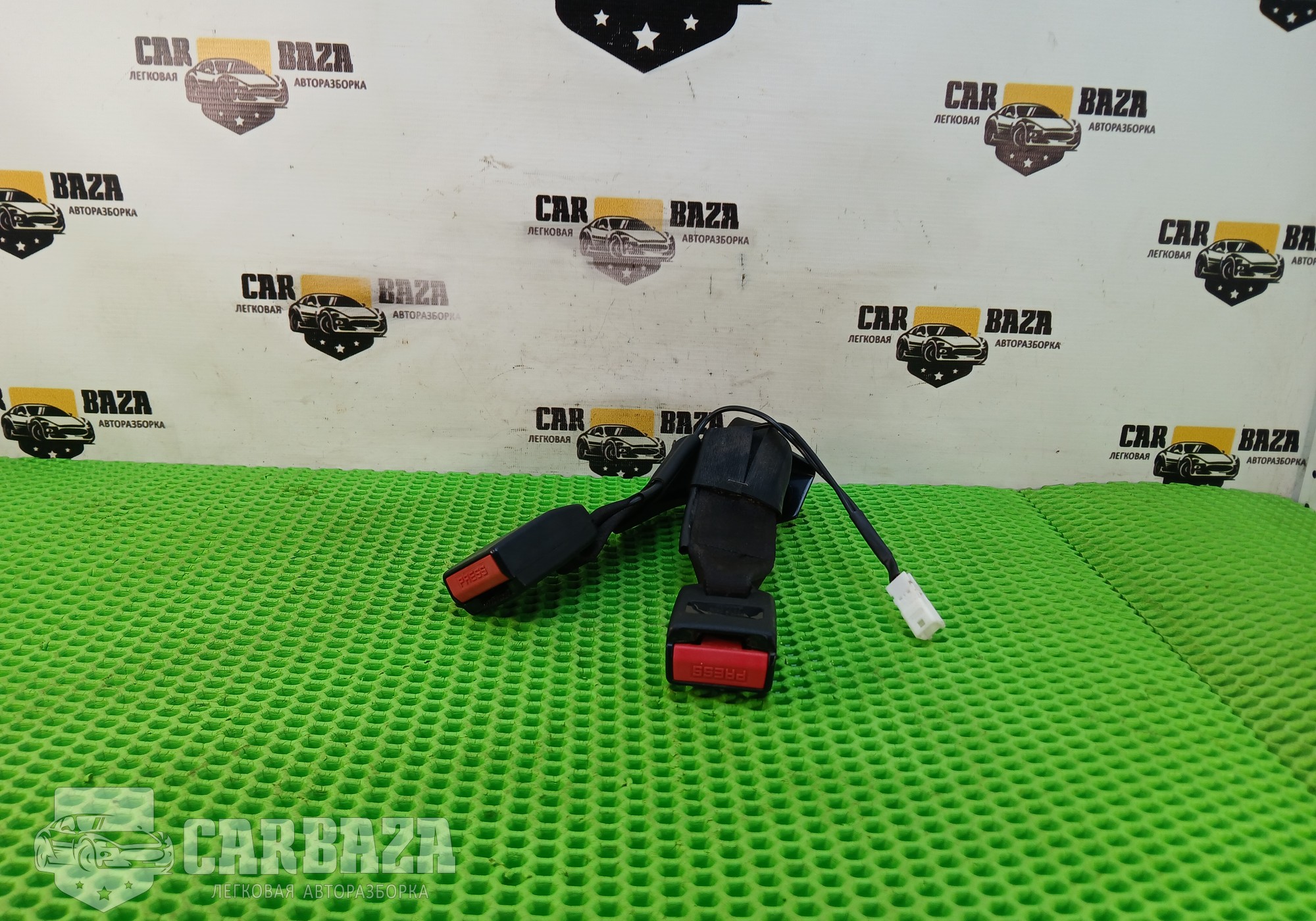 88863JD11A Замок ремня безопасности левый для Nissan Qashqai J10 (с 2006 по 2013)