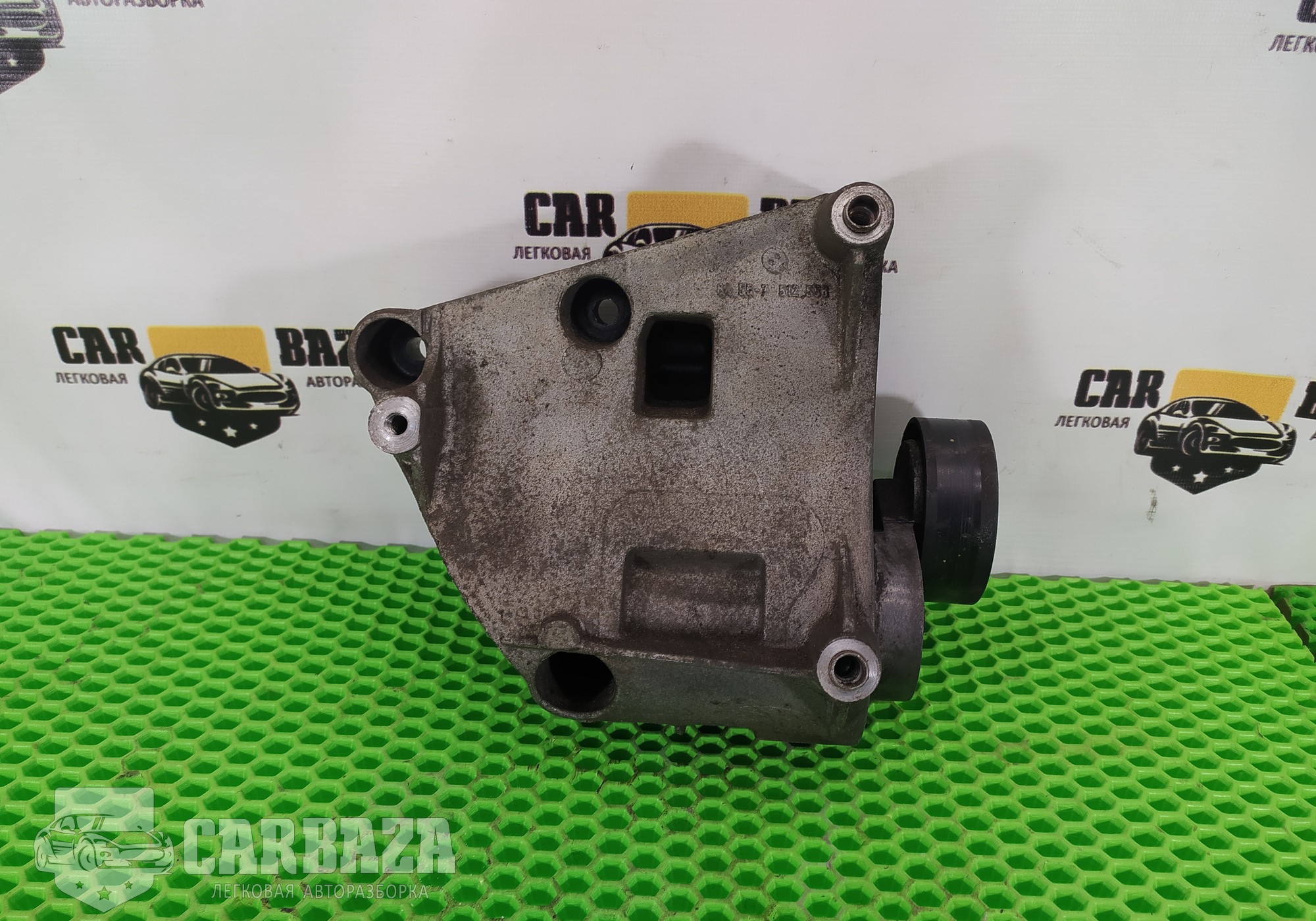 64557512556 Кронштейн компрессора кондиционера для BMW 5 E60/E61 (с 2004 по 2010)