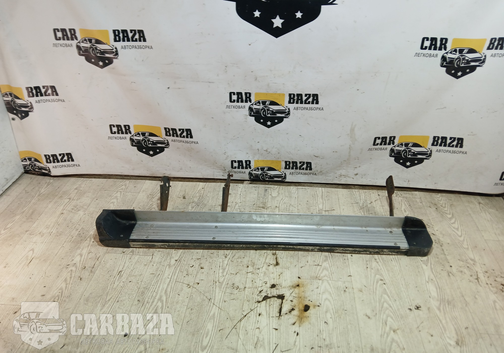 517716A020 Подножка порога правая для Toyota Land Cruiser Prado 90 (с 1995 по 2002)