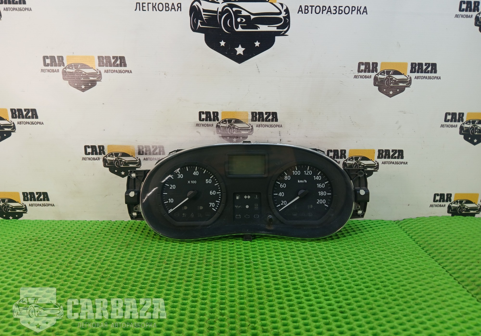 8200377202 Панель приборов 1.6л бензин для Renault Logan I (с 2004 по 2015)