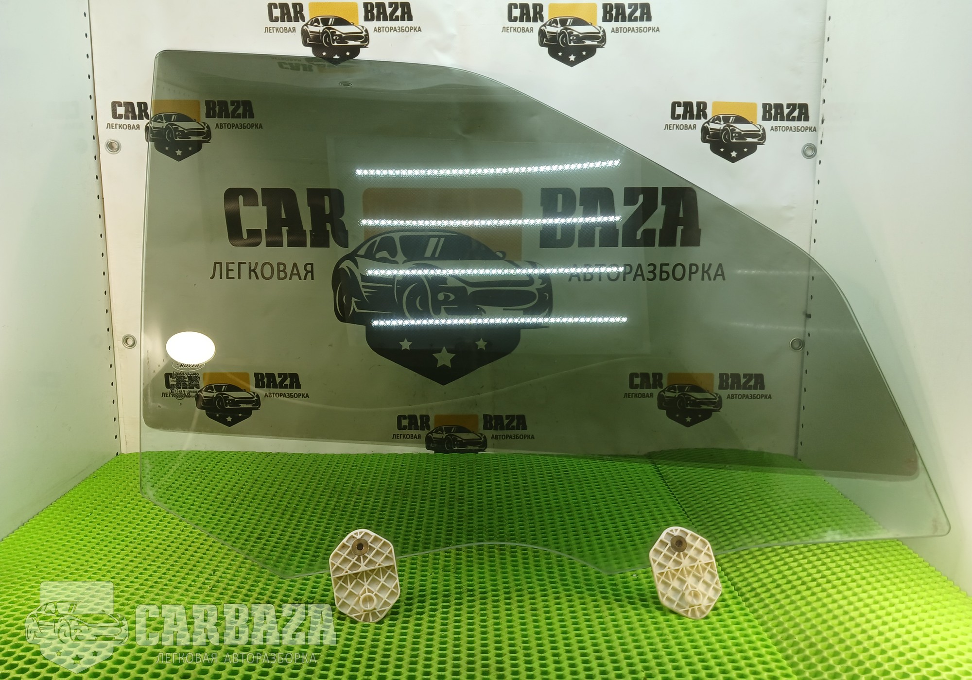 CUB500141 Стекло переднее правое L320 для Land Rover Range Rover Sport I (с 2005 по 2013)