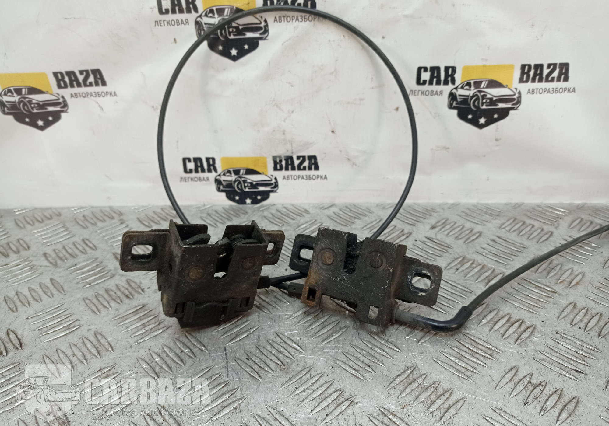 LR050992 Замки капота для Land Rover Range Rover Evoque (с 2011)