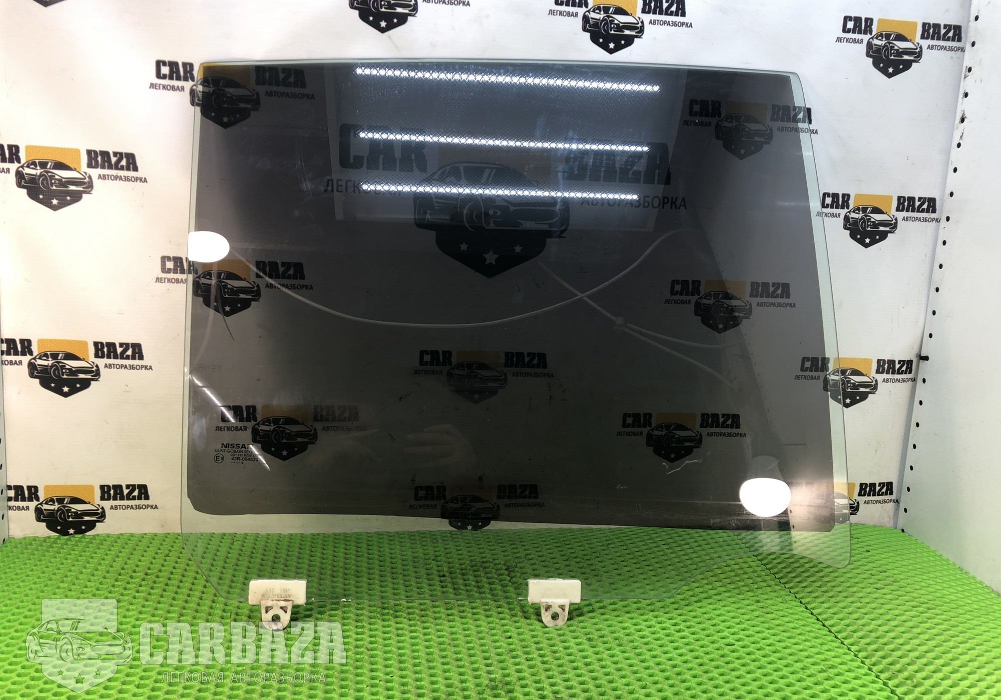 82300EL000 Стекло двери задней правой С11 седан для Nissan Tiida I (с 2004 по 2014)