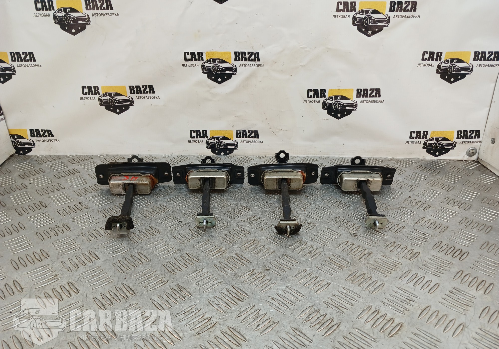 804311CA0A Ограничители дверей