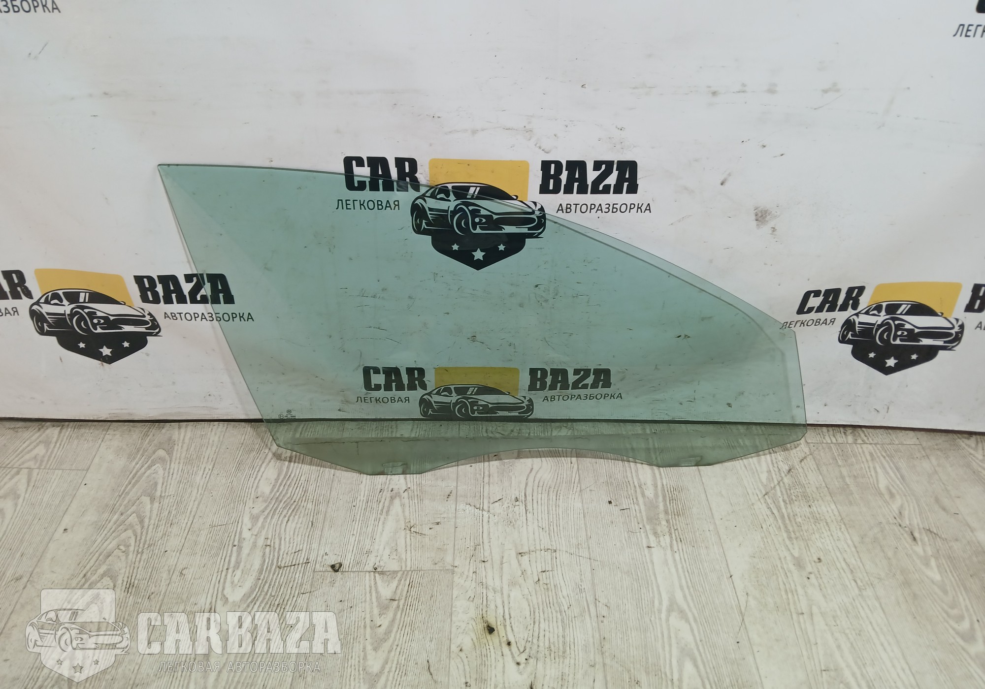43R00082 Стекло двери передней правой для Volkswagen Passat B7 (с 2010 по 2015)