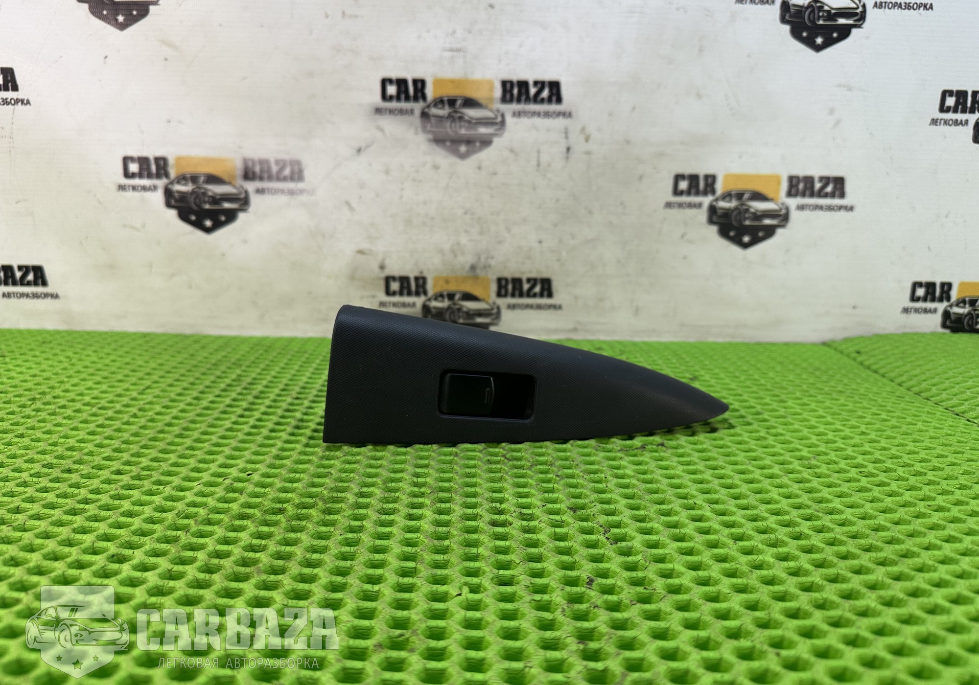 25411ED00B Кнопка стеклоподъемника задняя правая E11 для Nissan Note I (с 2006 по 2013)