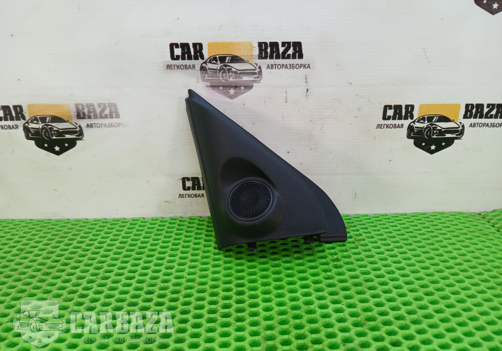 7221B587 Крышка зеркала левая для Mitsubishi Outlander III (с 2012)