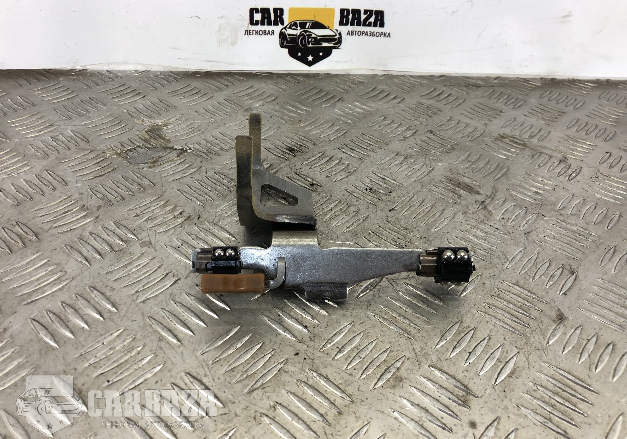 02E311549D Вилка переключения передач DSG6 1-3 для Skoda