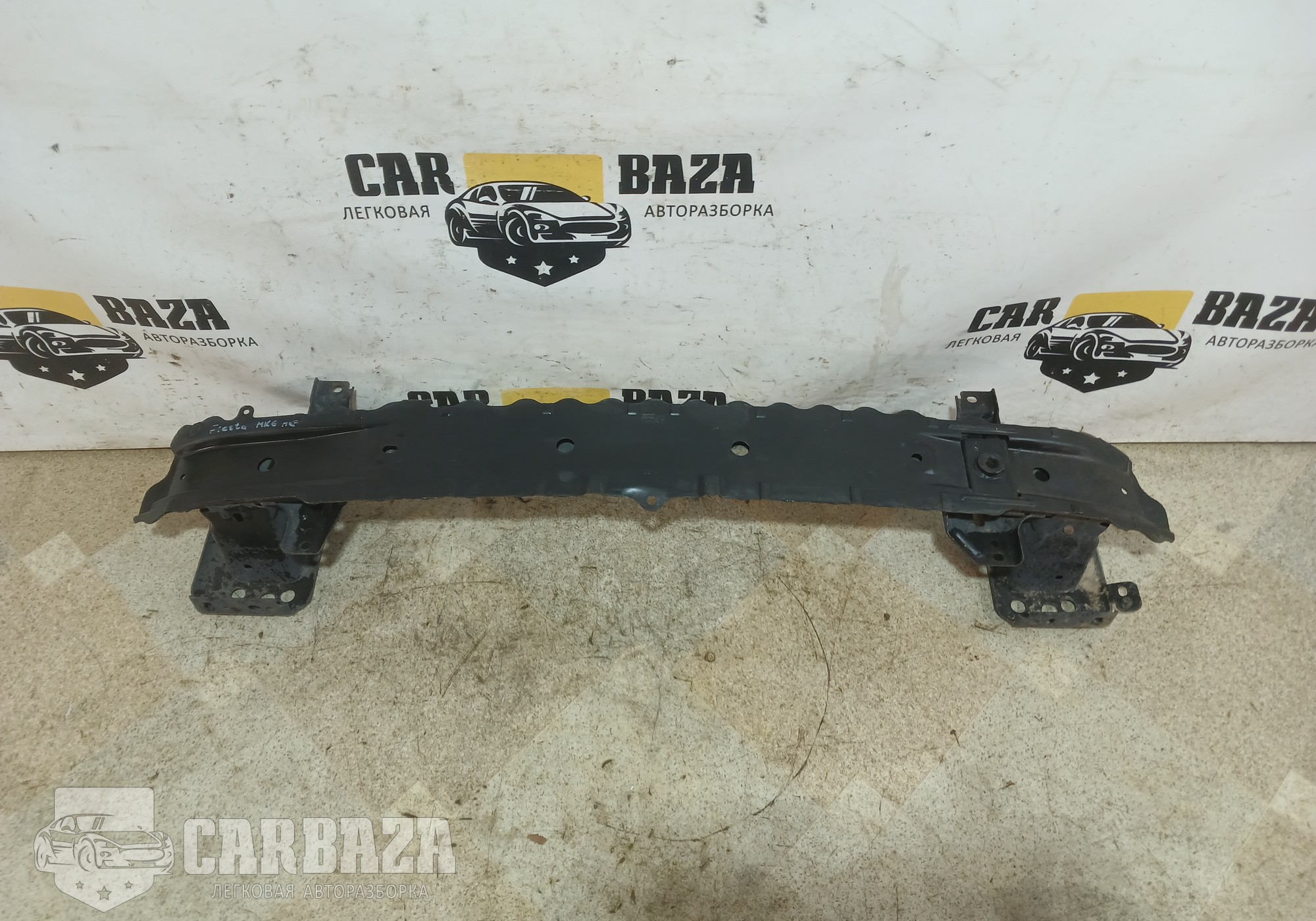 8V5117K878BD Усилитель переднего бампера MK6 для Ford Fiesta VI (с 2008 по 2019)