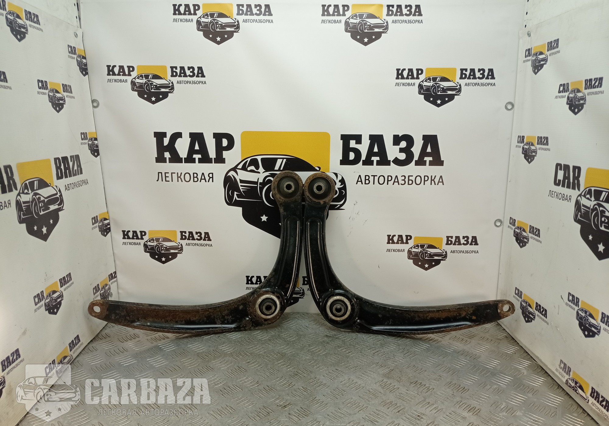 3520V2 Рычаги подвески передние