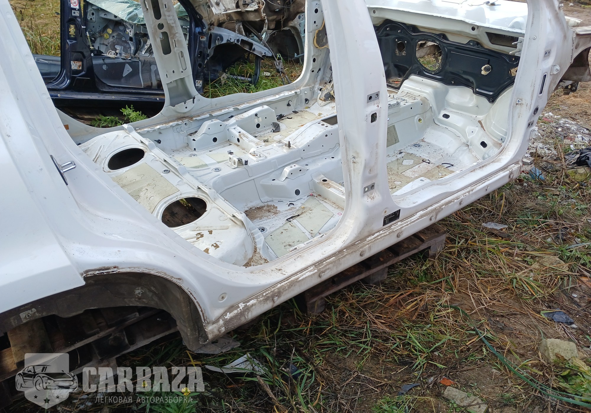 5L6809602C Порог кузова правый (со стойкой) для Skoda Yeti (с 2009 по 2018)