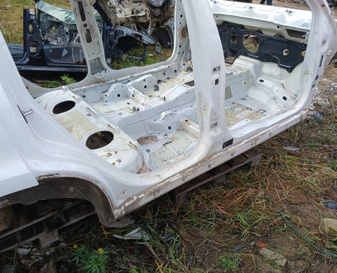 5L6809602C Порог кузова правый (со стойкой) для Skoda Yeti (с 2009 по 2018)