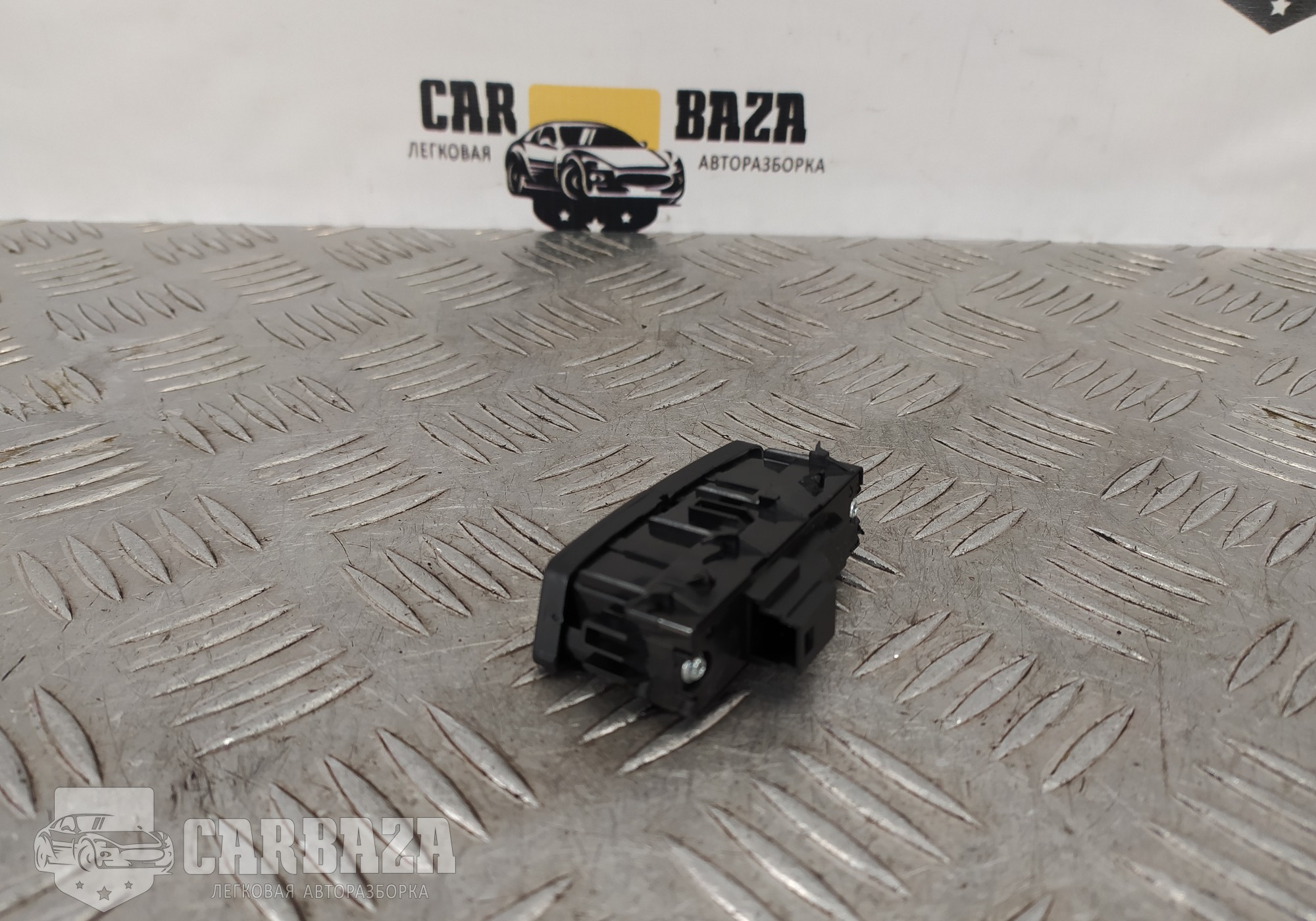 A2049058502 Кнопка открывания двери для Mercedes-Benz C-class W204 (с 2007 по 2015)