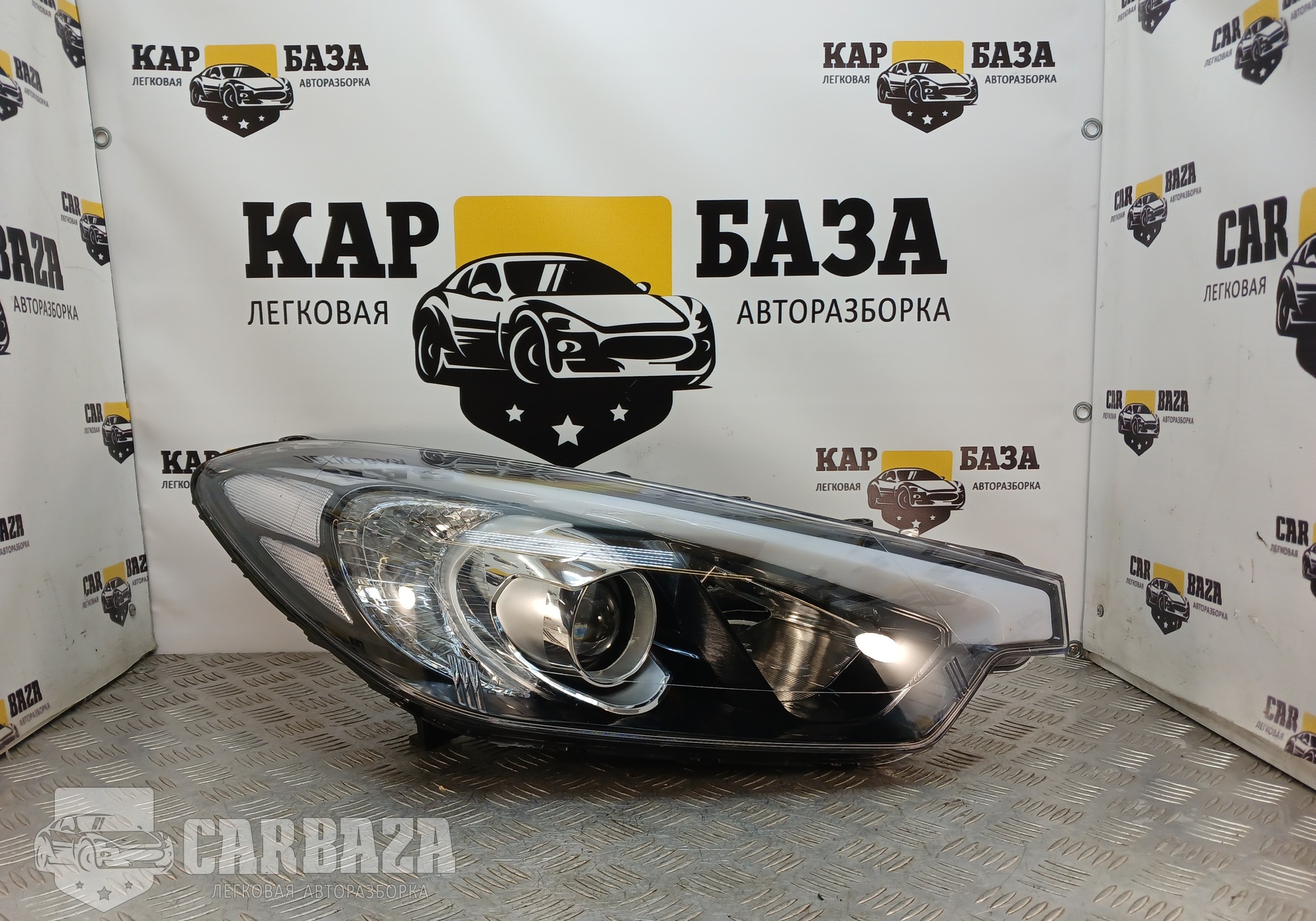92101A7030 Фара правая для Kia Cerato III (с 2013 по 2020)