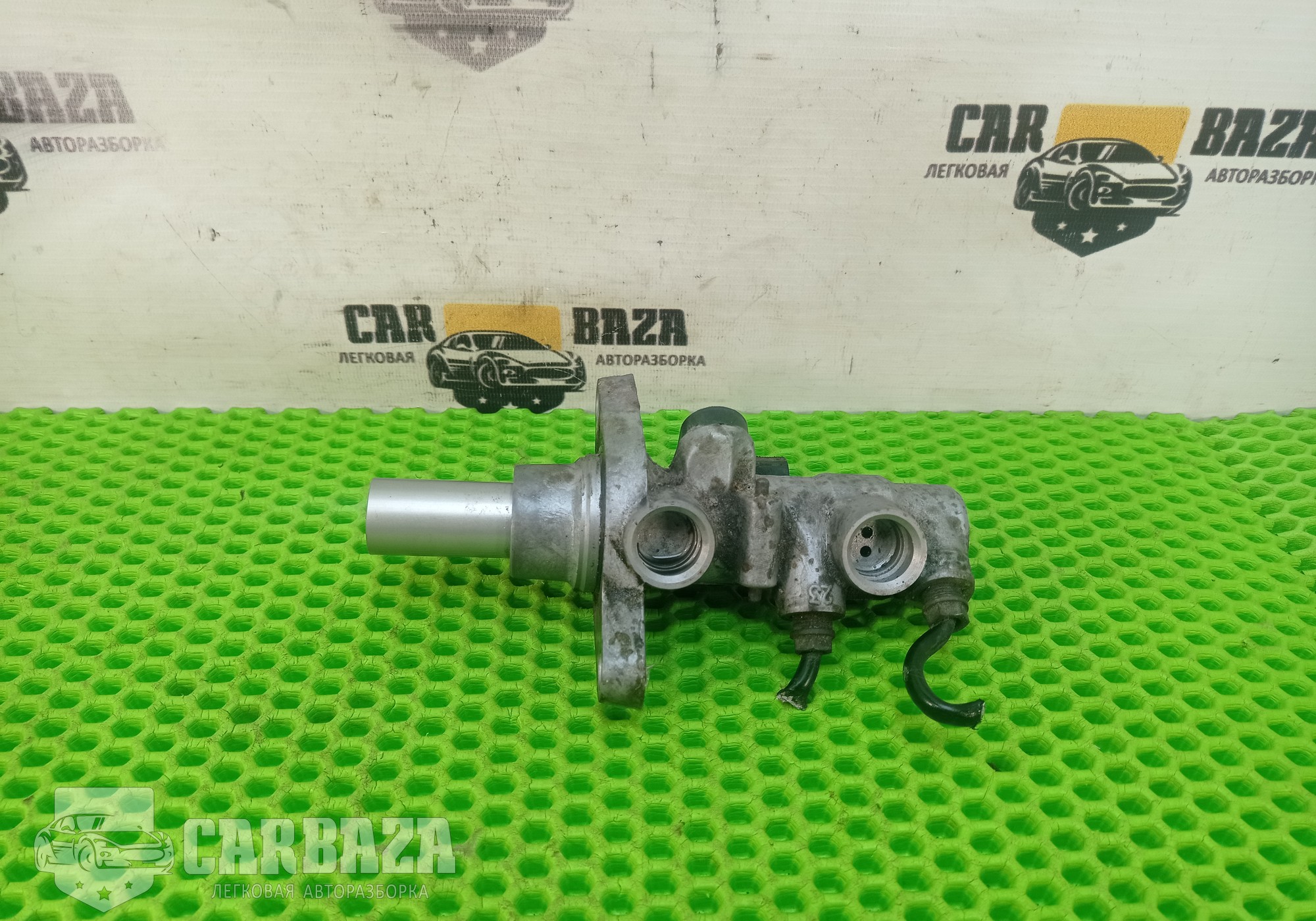 3C1614019E Главный тормозной цилиндр