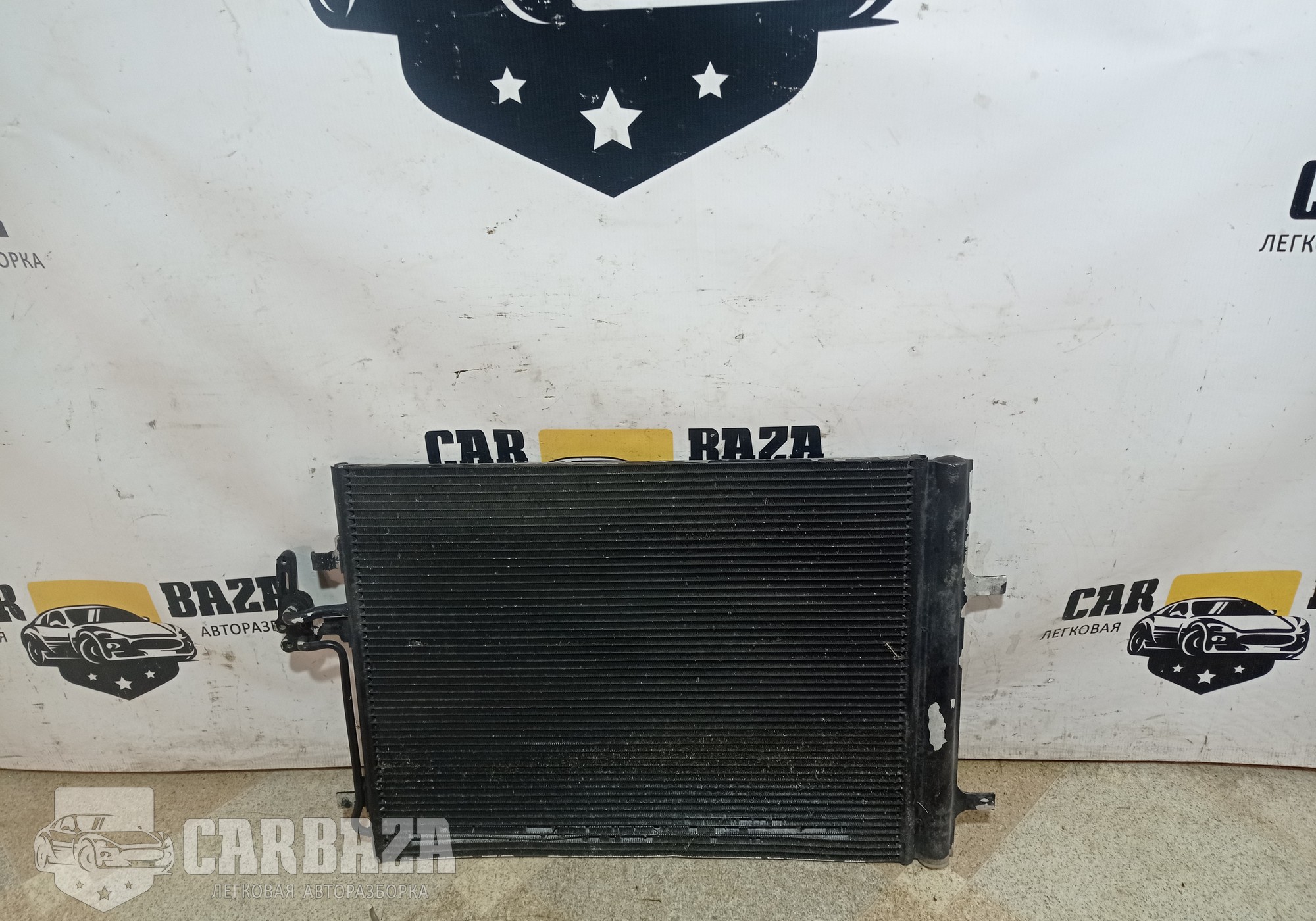 LR023921 Радиатор кондиционера (конденсер)