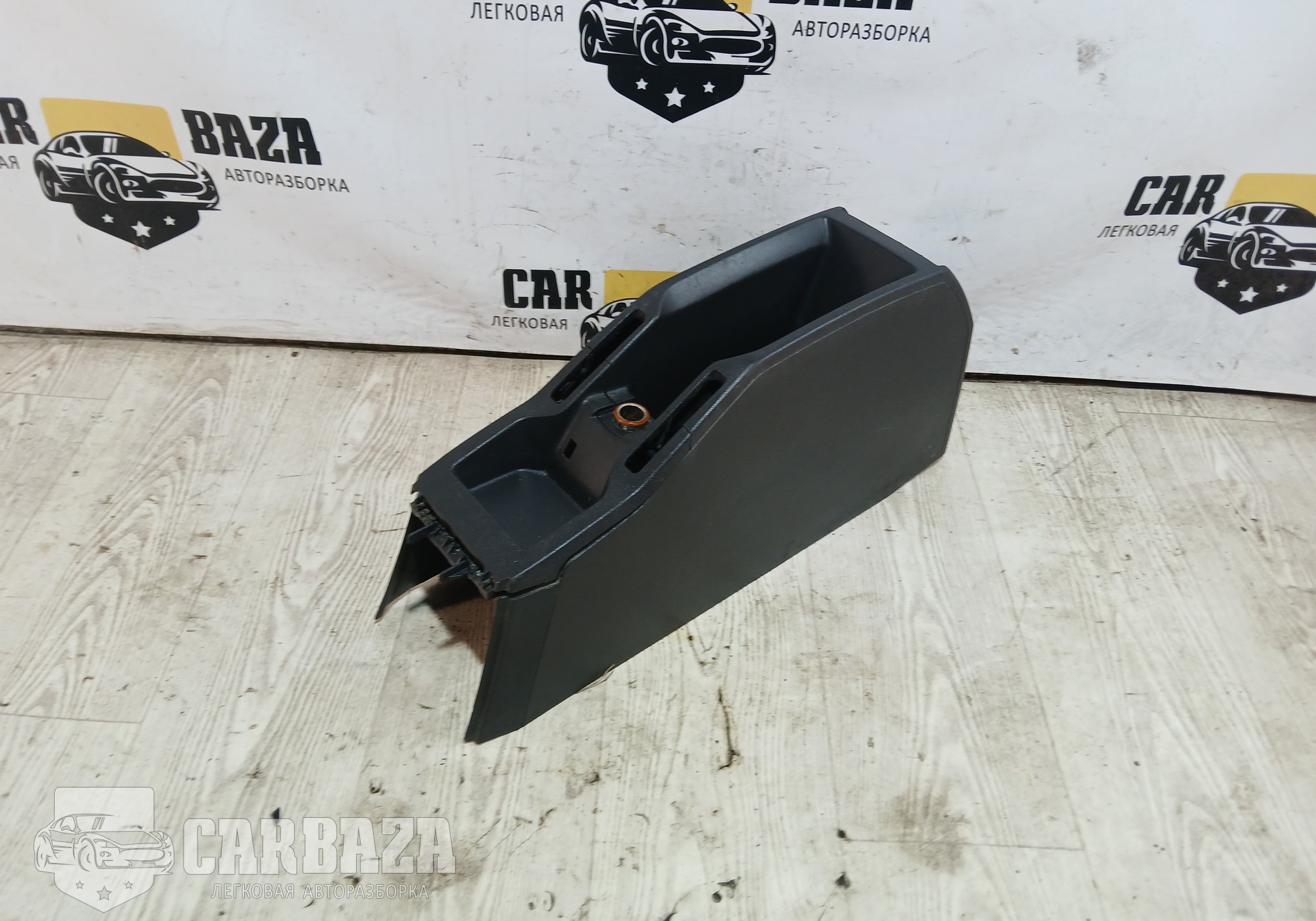 13162600 Центральная панель салона для Opel Zafira B (с 2005 по 2014)