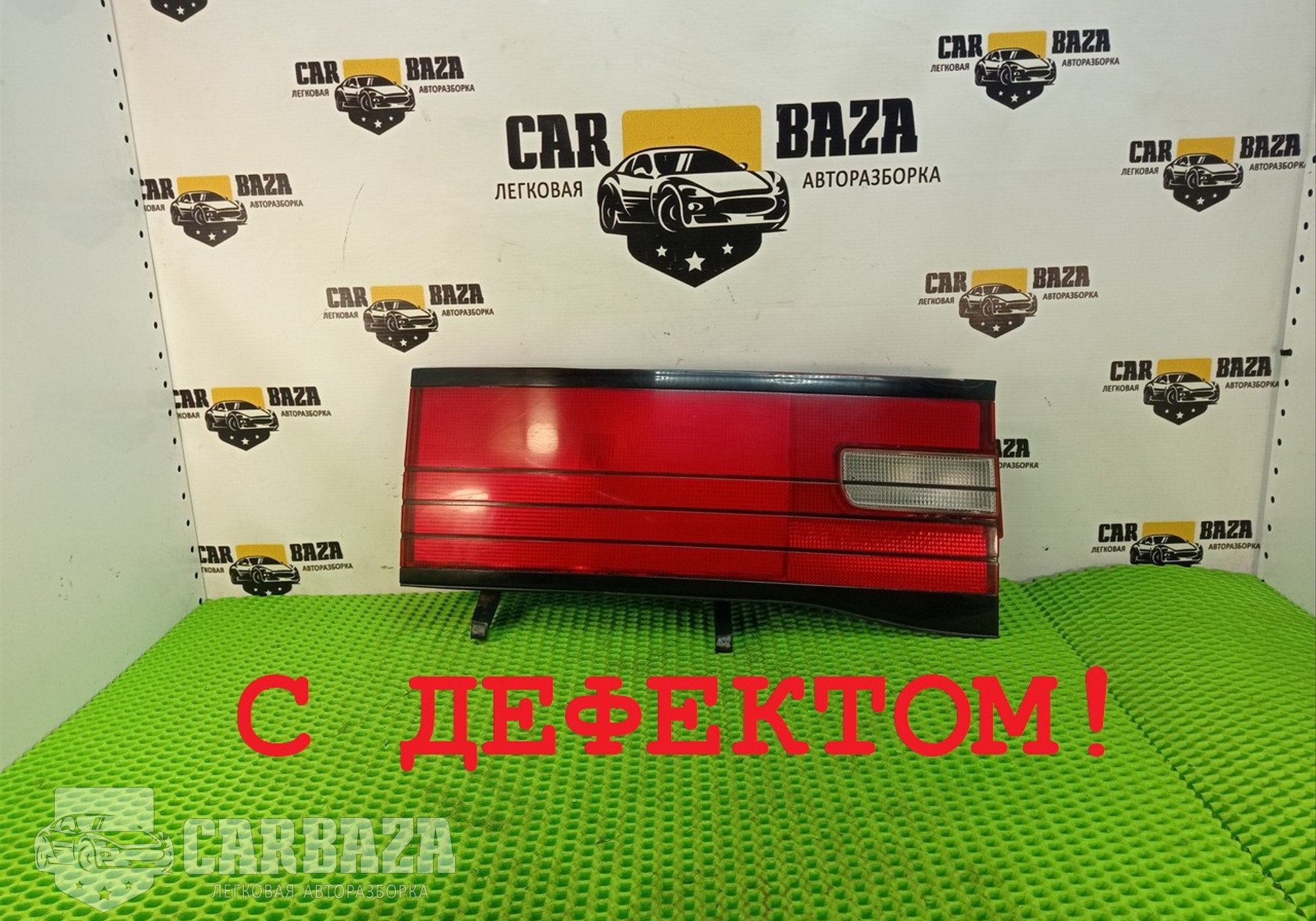 8156026170 Фонарь задний левый внутренний для Toyota Granvia I (с 1995 по 2002)