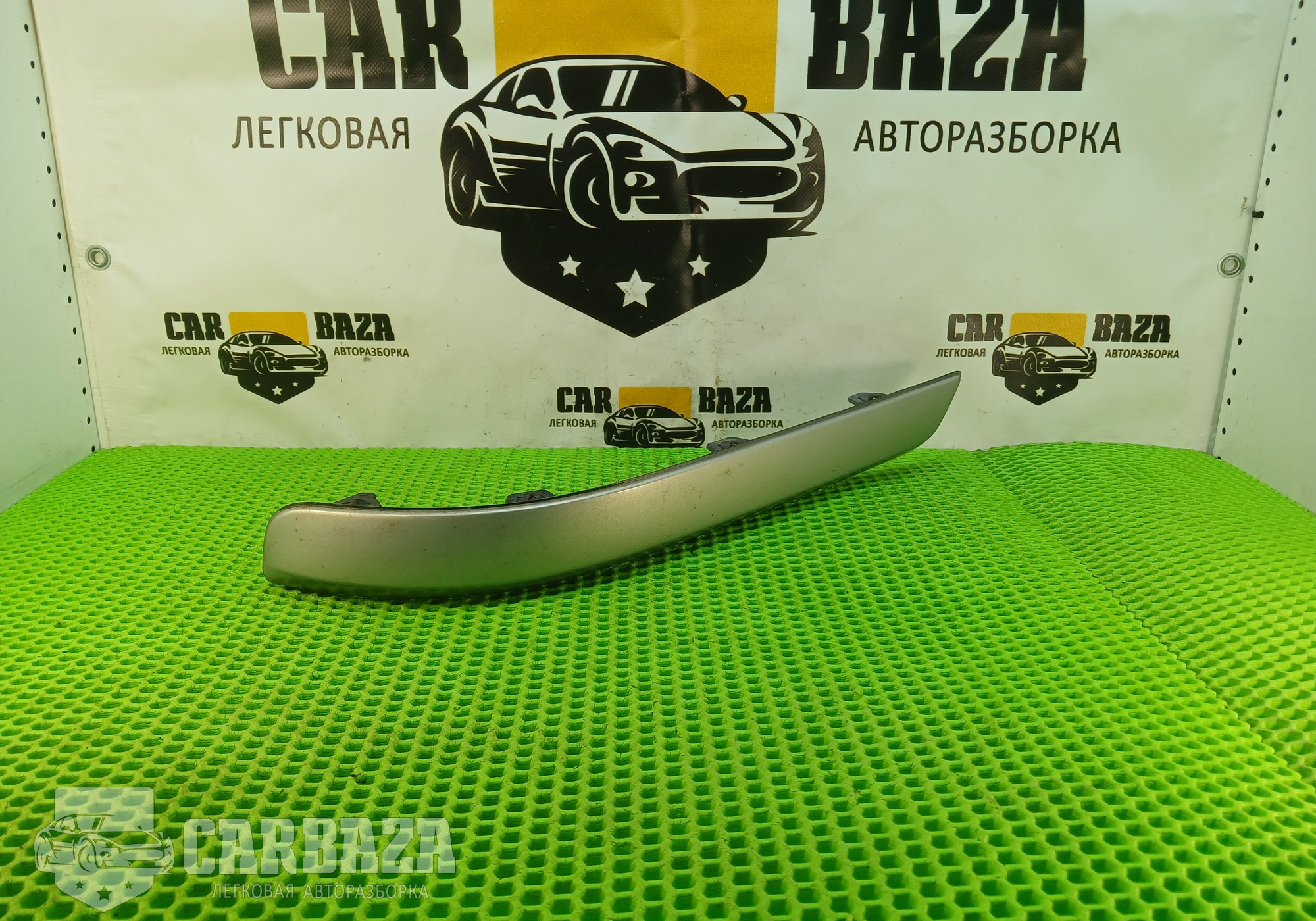 13138163 Молдинг бампера правый для Opel Astra H (с 2004 по 2014)