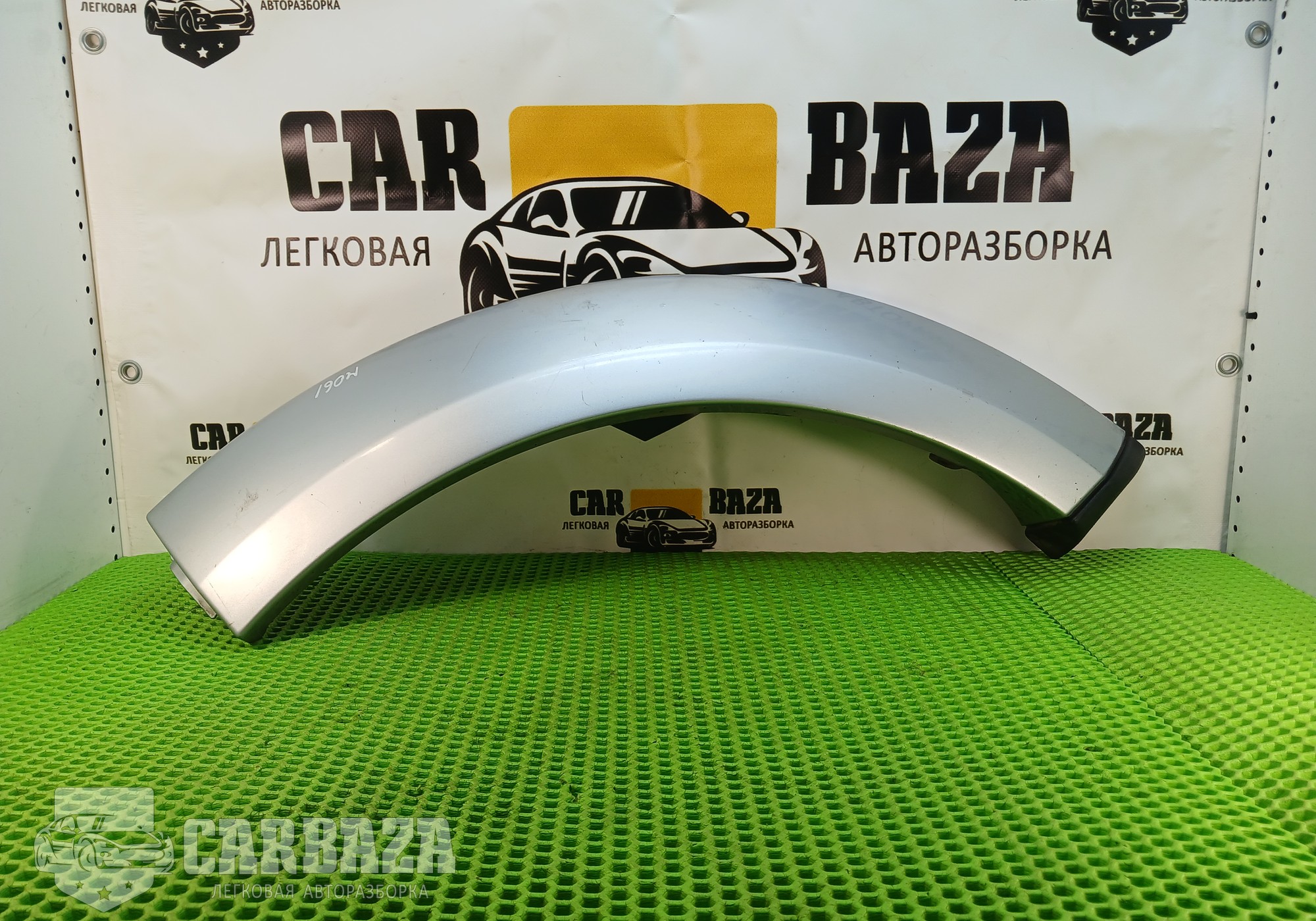 LR010630 Расширитель крыла задний левый для Land Rover Discovery IV (с 2009 по 2016)