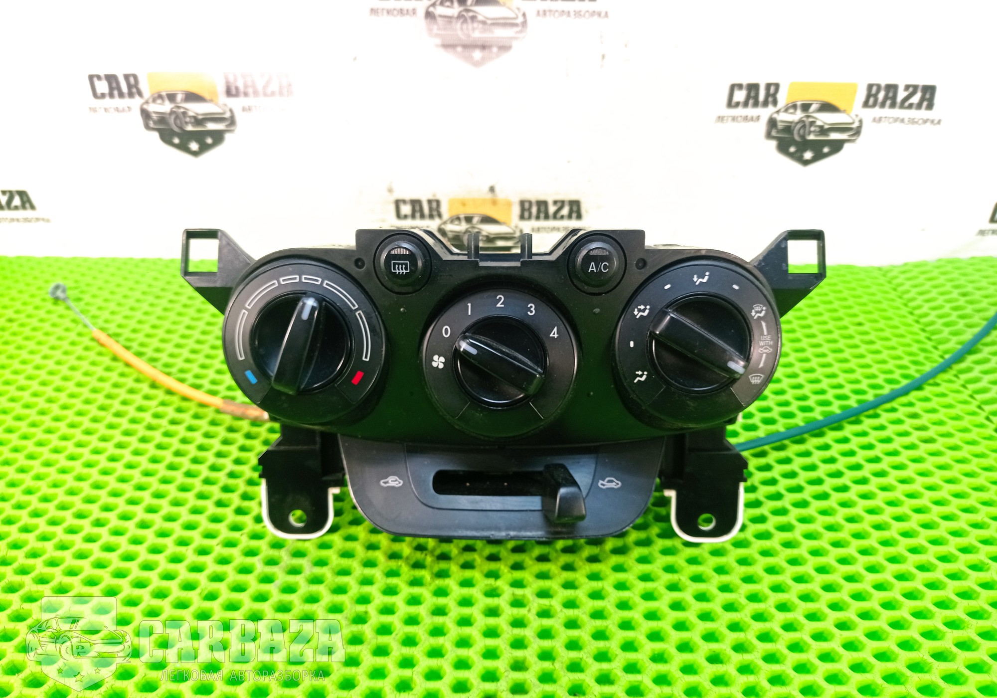 DP7561190 Блок управления печкой 1.5 ZY для Mazda 2 II (с 2007 по 2014)