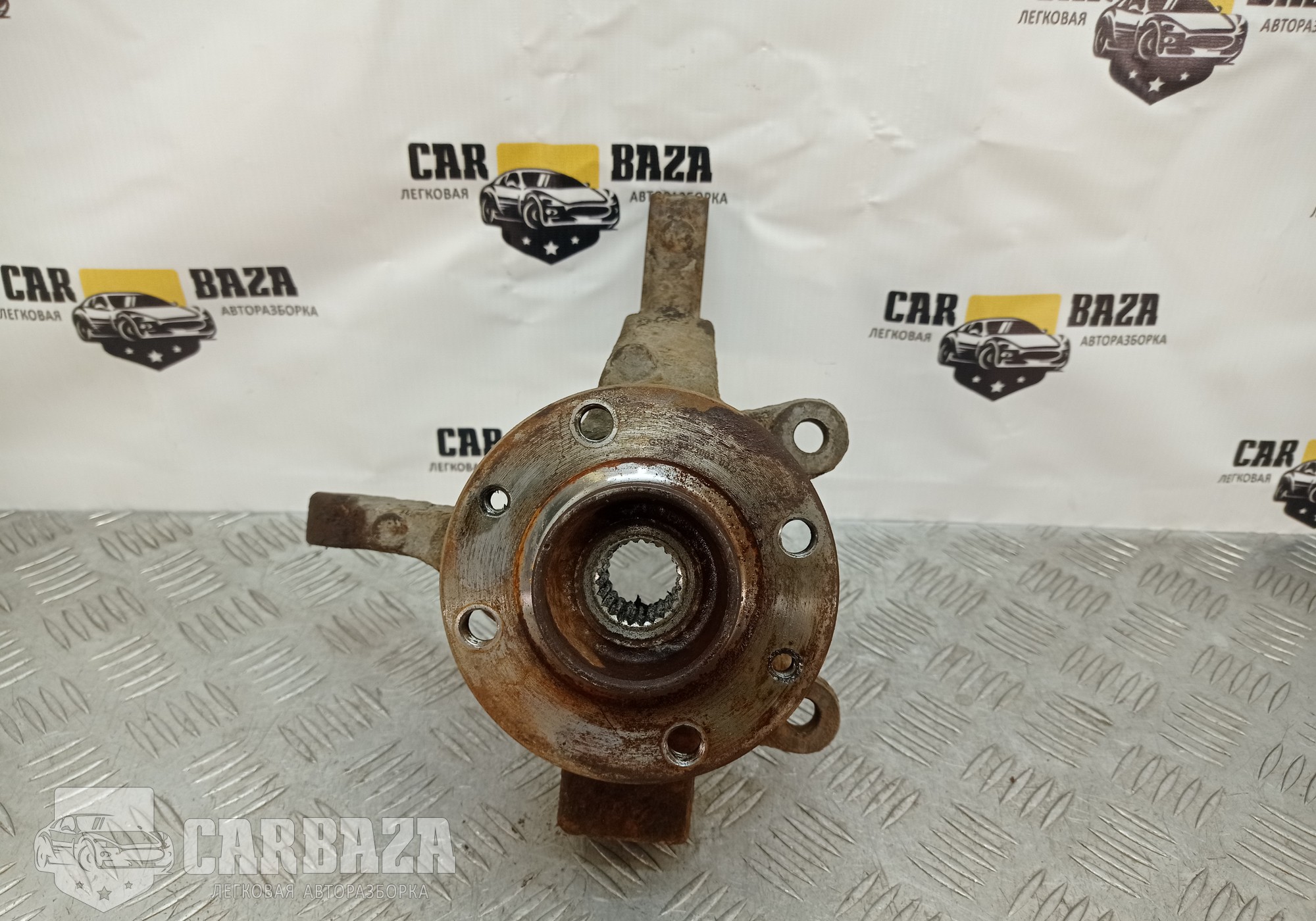 40014ED000 Кулак передний правый C11 для Nissan Cube