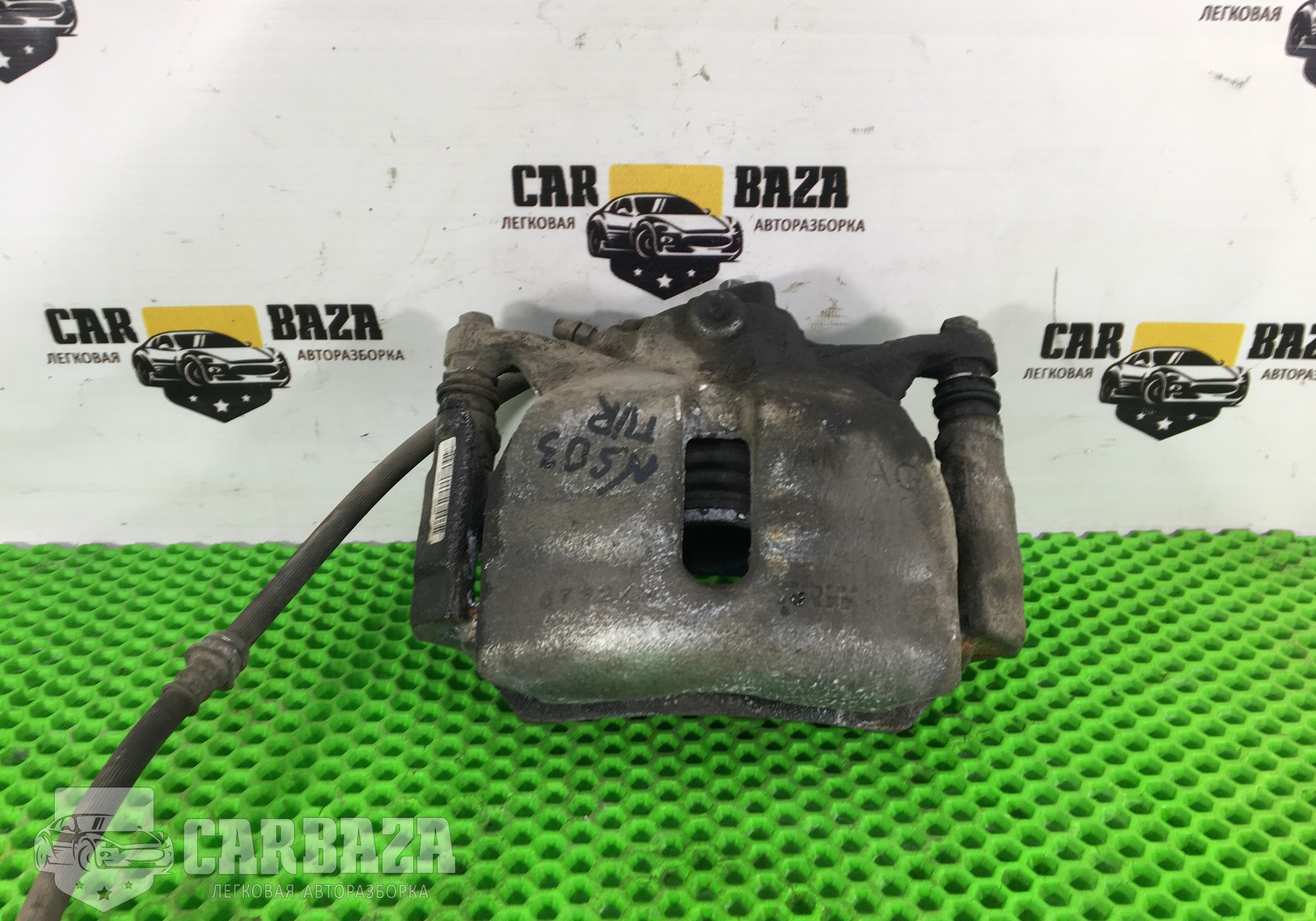 8V0615124 Суппорт передний правый R для Audi A3 8V (с 2012 по 2020)