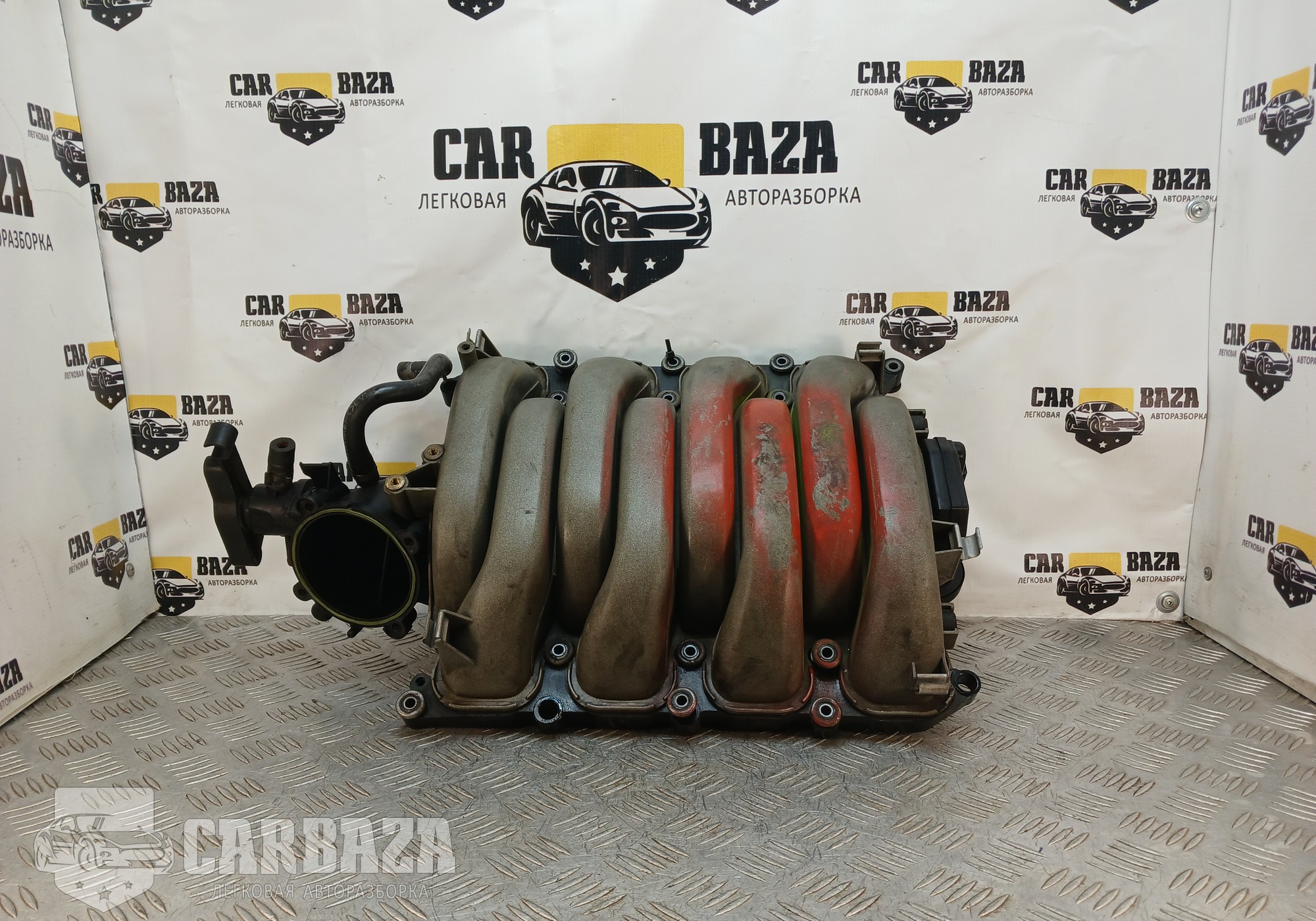 079133185CJ Коллектор впускной 4.2 FSI