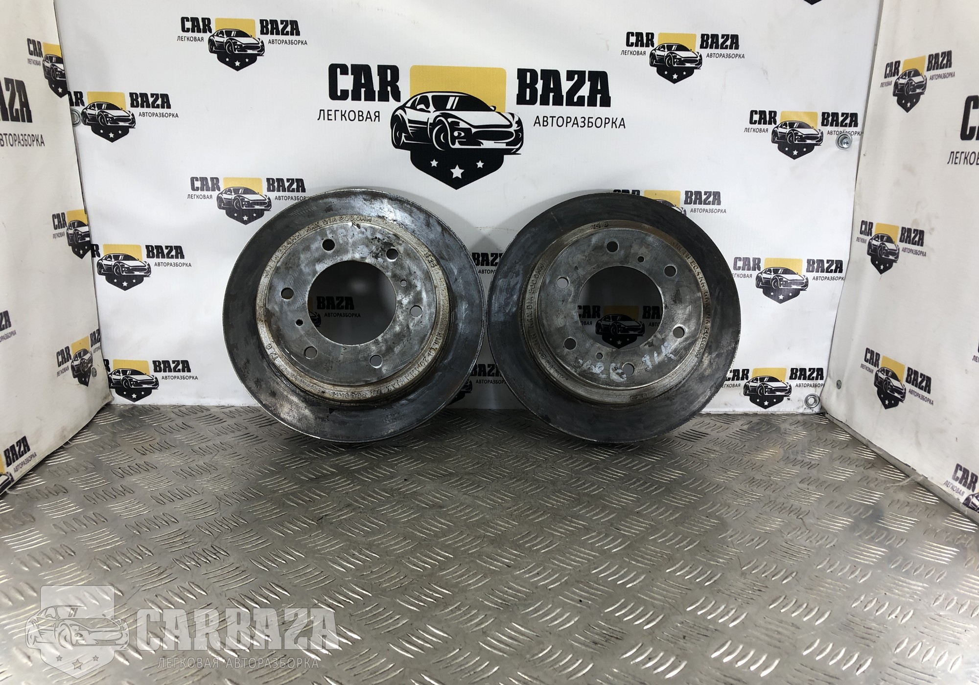 MR418067 Диски тормозные задние (комплект) для Mitsubishi