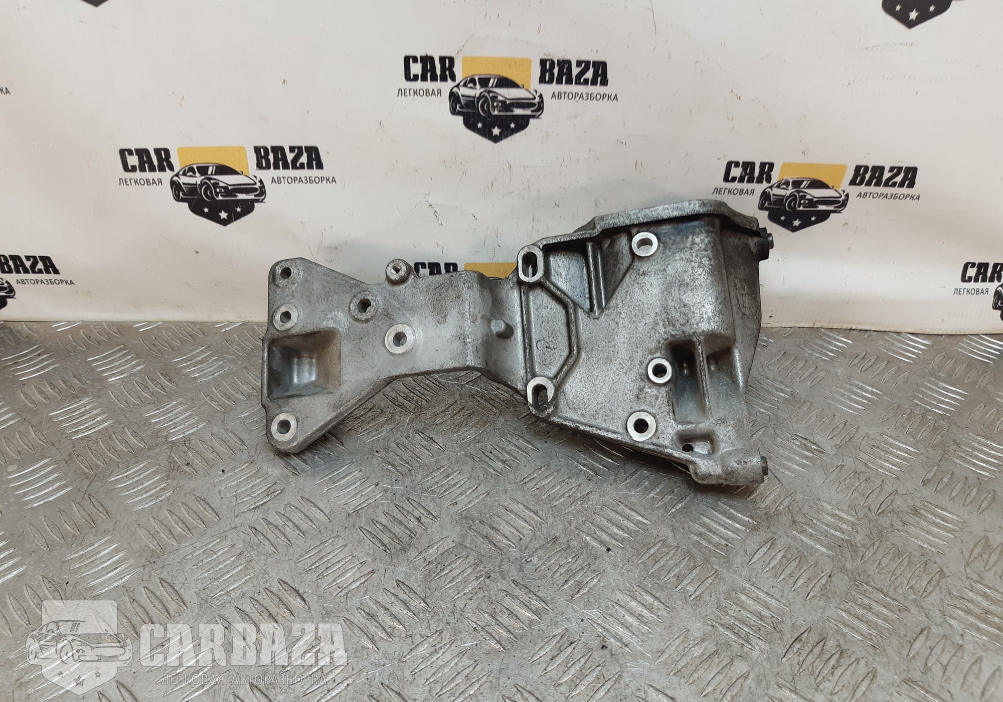 31258329 Кронштейн гидроусилителя для Volvo V70