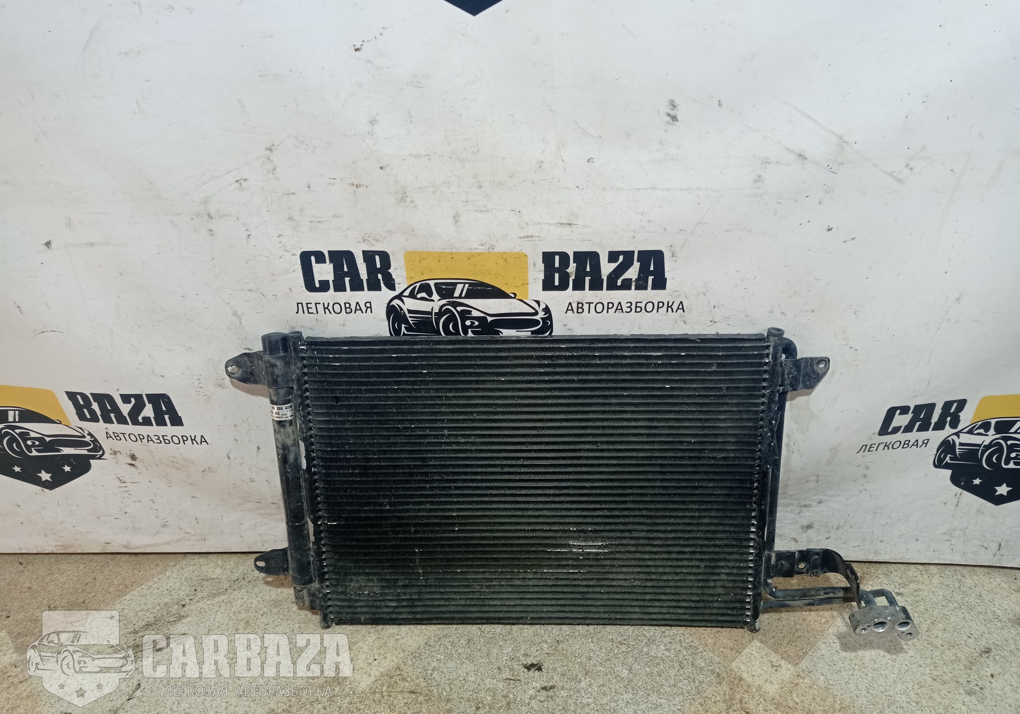 1K0298403A Радиатор кондиционера (конденсер)