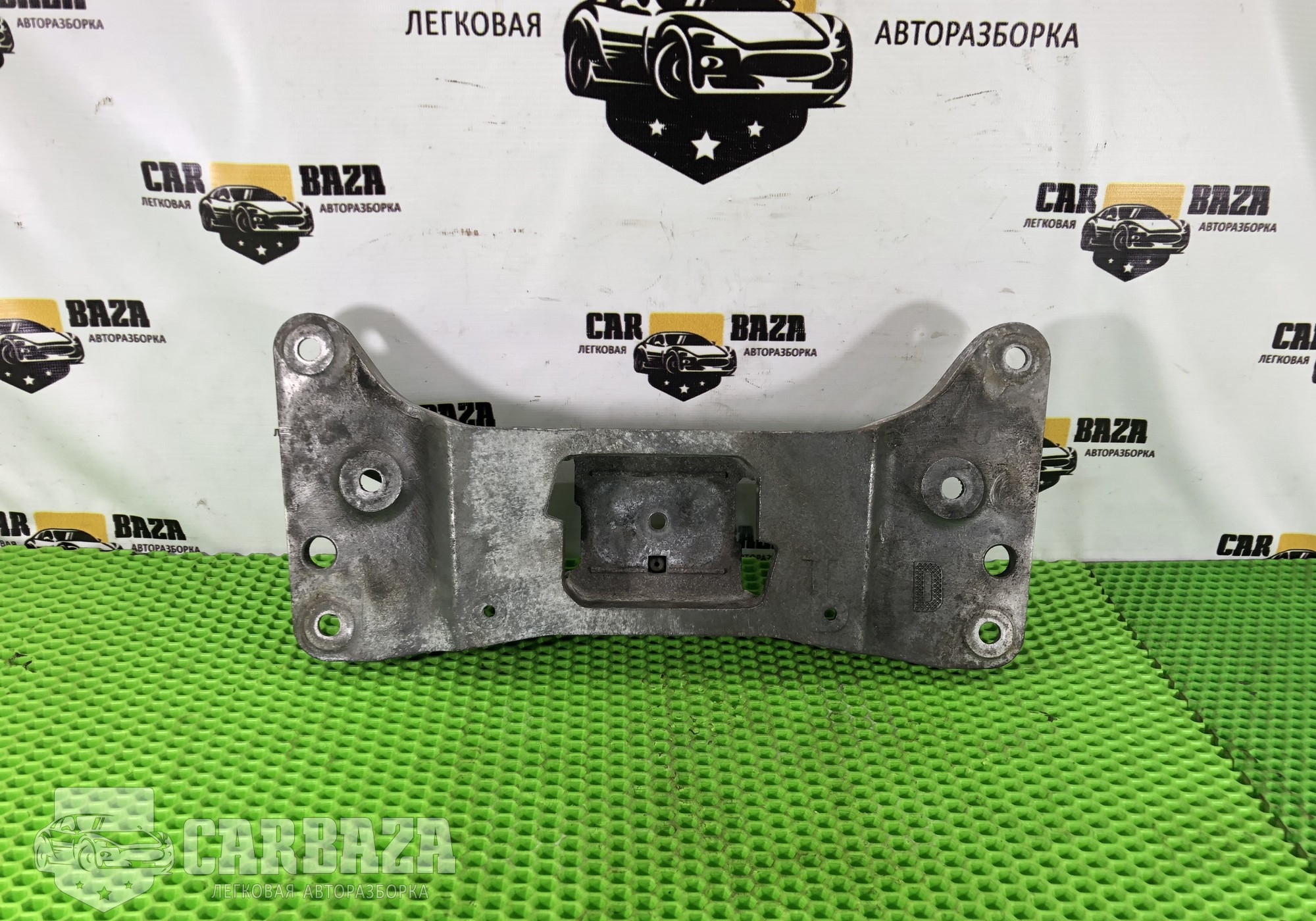 22326858029 Кронштейн КПП для BMW 5 F07/F10/F11/F18 (с 2009 по 2017)