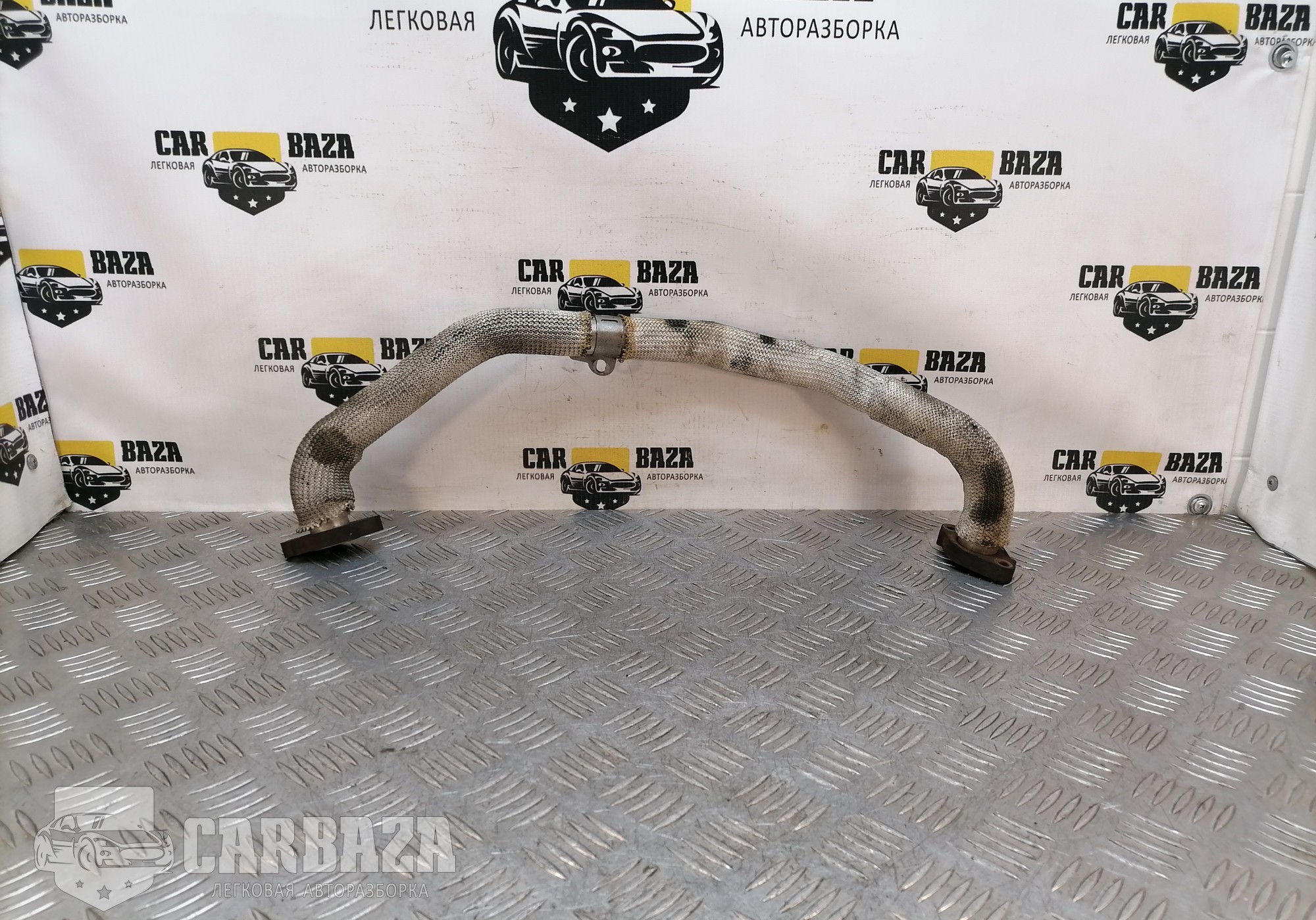 LR004245 Трубка системы рециркуляции (EGR) для Land Rover Range Rover Evoque